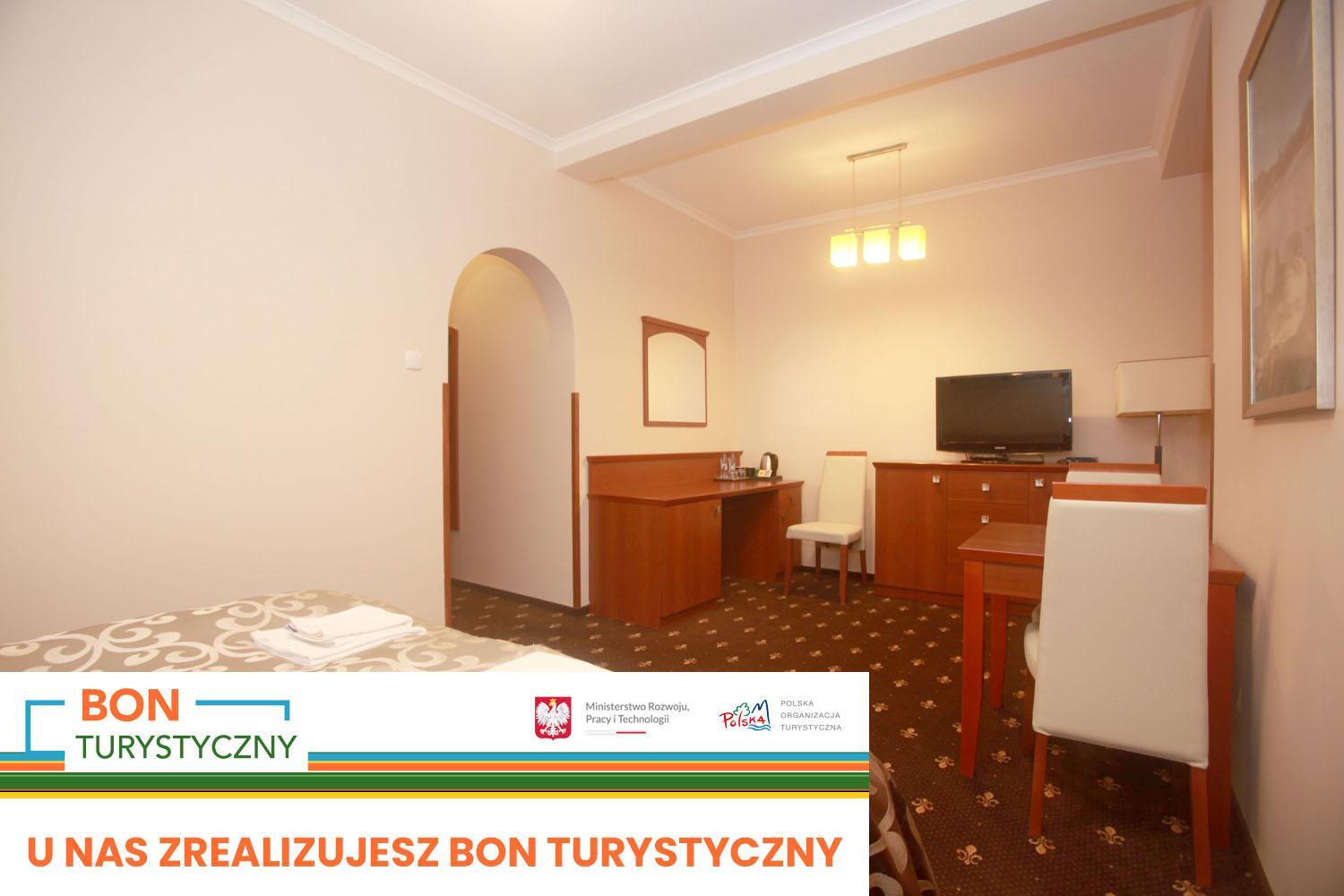 Double or Twin Room with Spa Bath - Photo 4