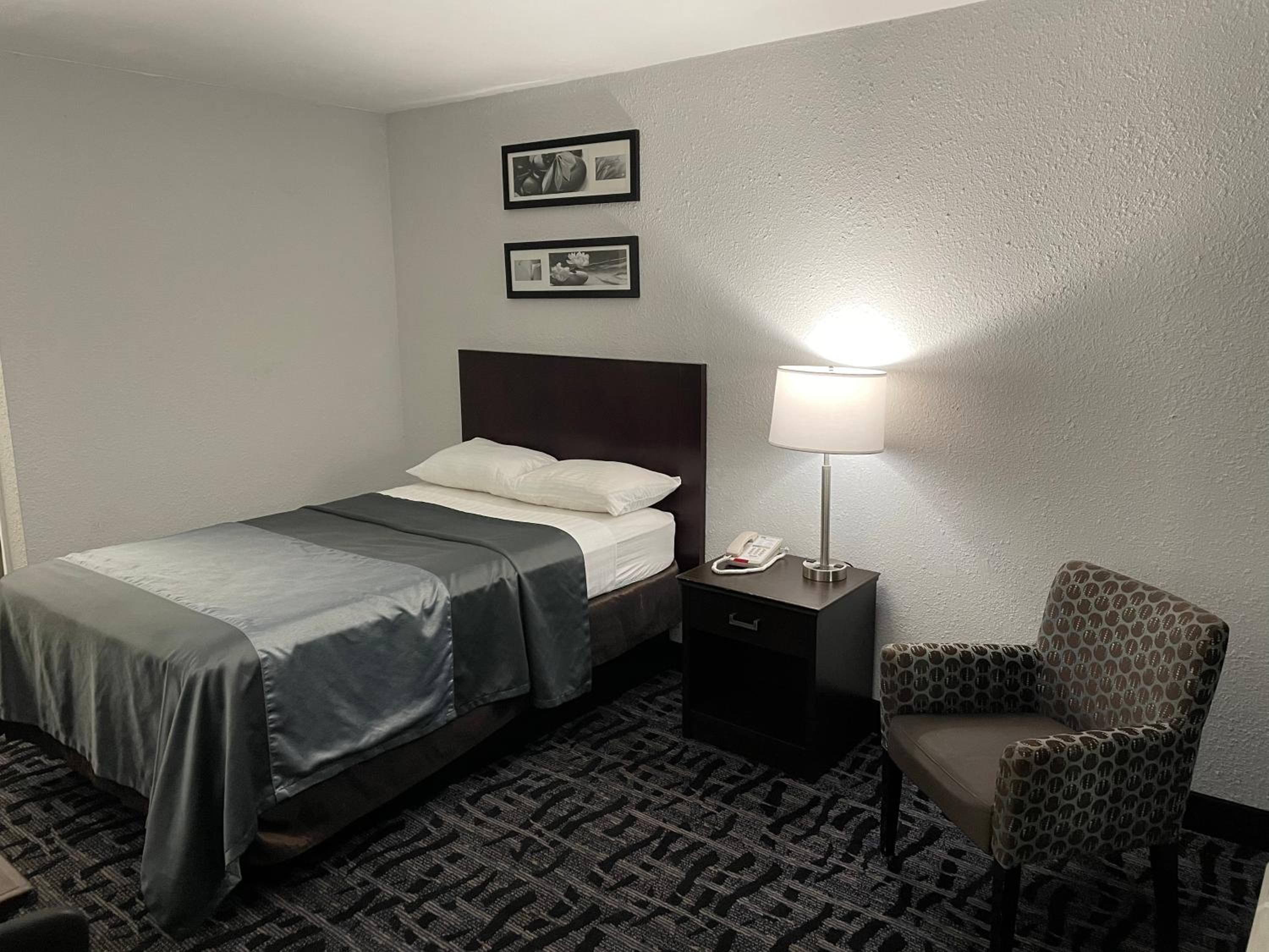 Single Room photo 1