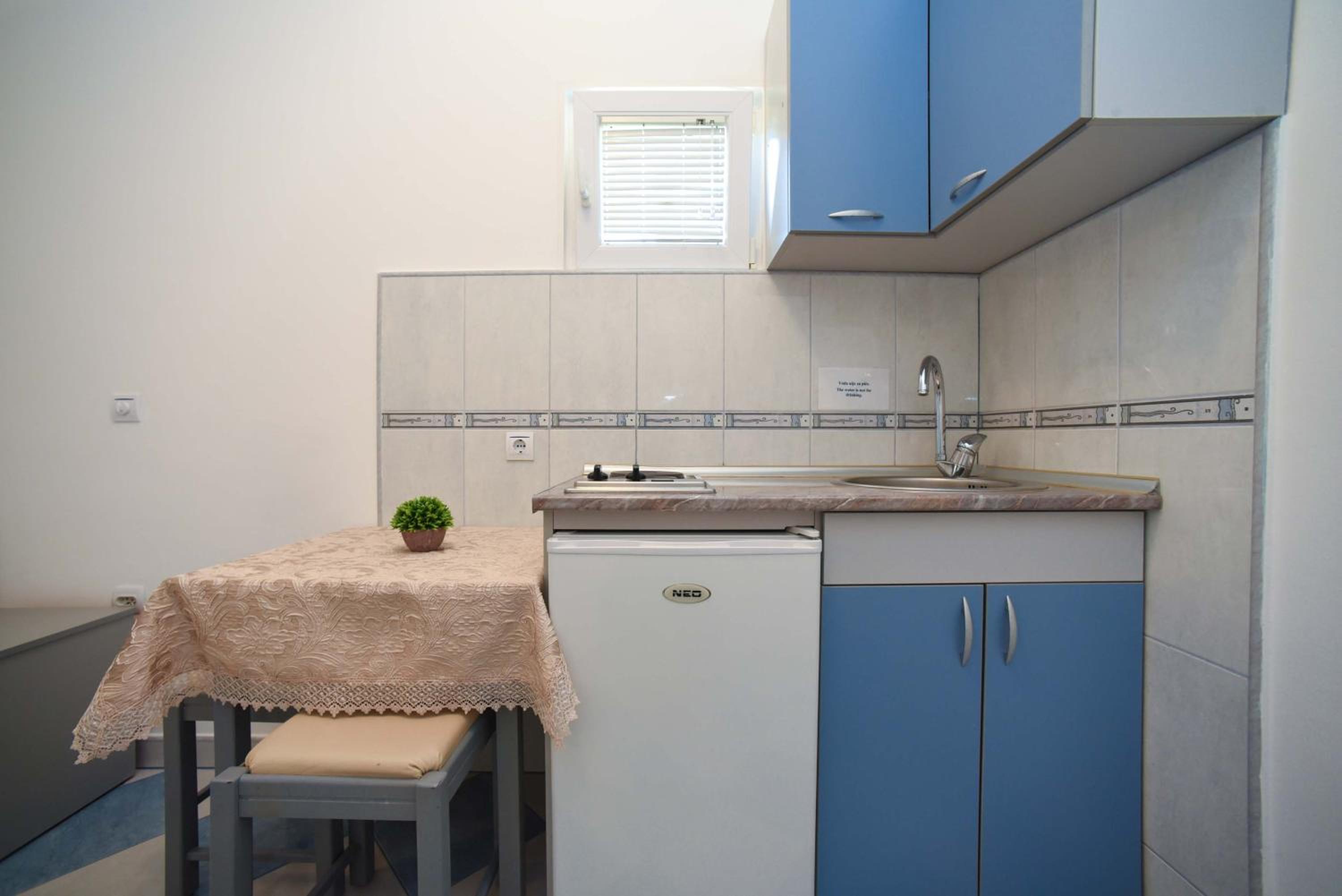 Studio Apartment (2 Adults) - Photo 2