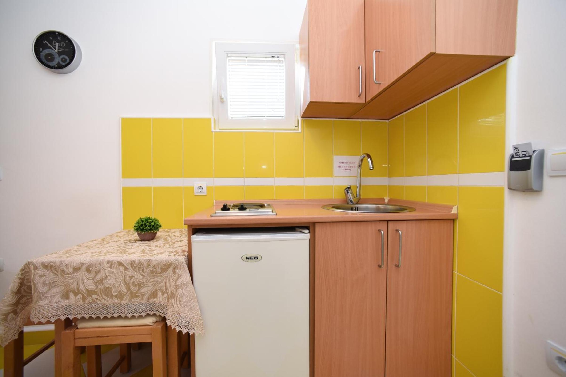 Studio Apartment (2 Adults) - Photo 13