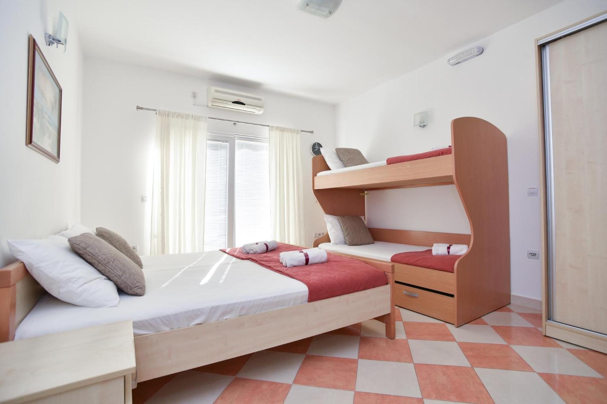 Studio Apartment (4 Adults) - Photo 9