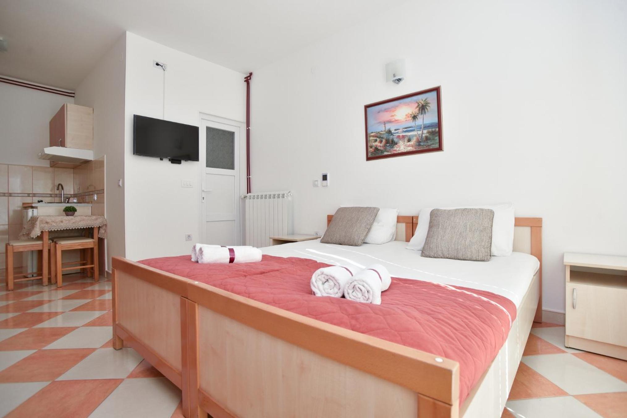 Studio Apartment (4 Adults) - Photo 10