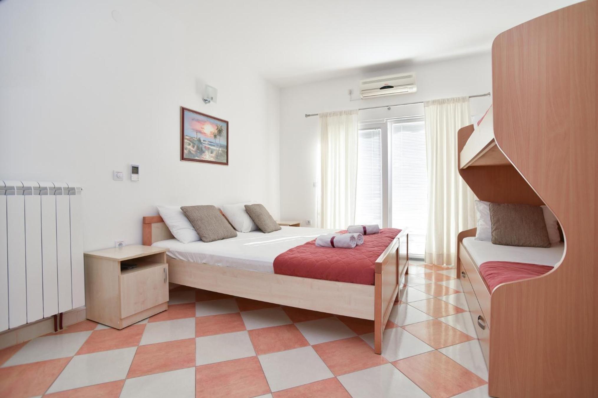 Studio Apartment (4 Adults) - Photo 1