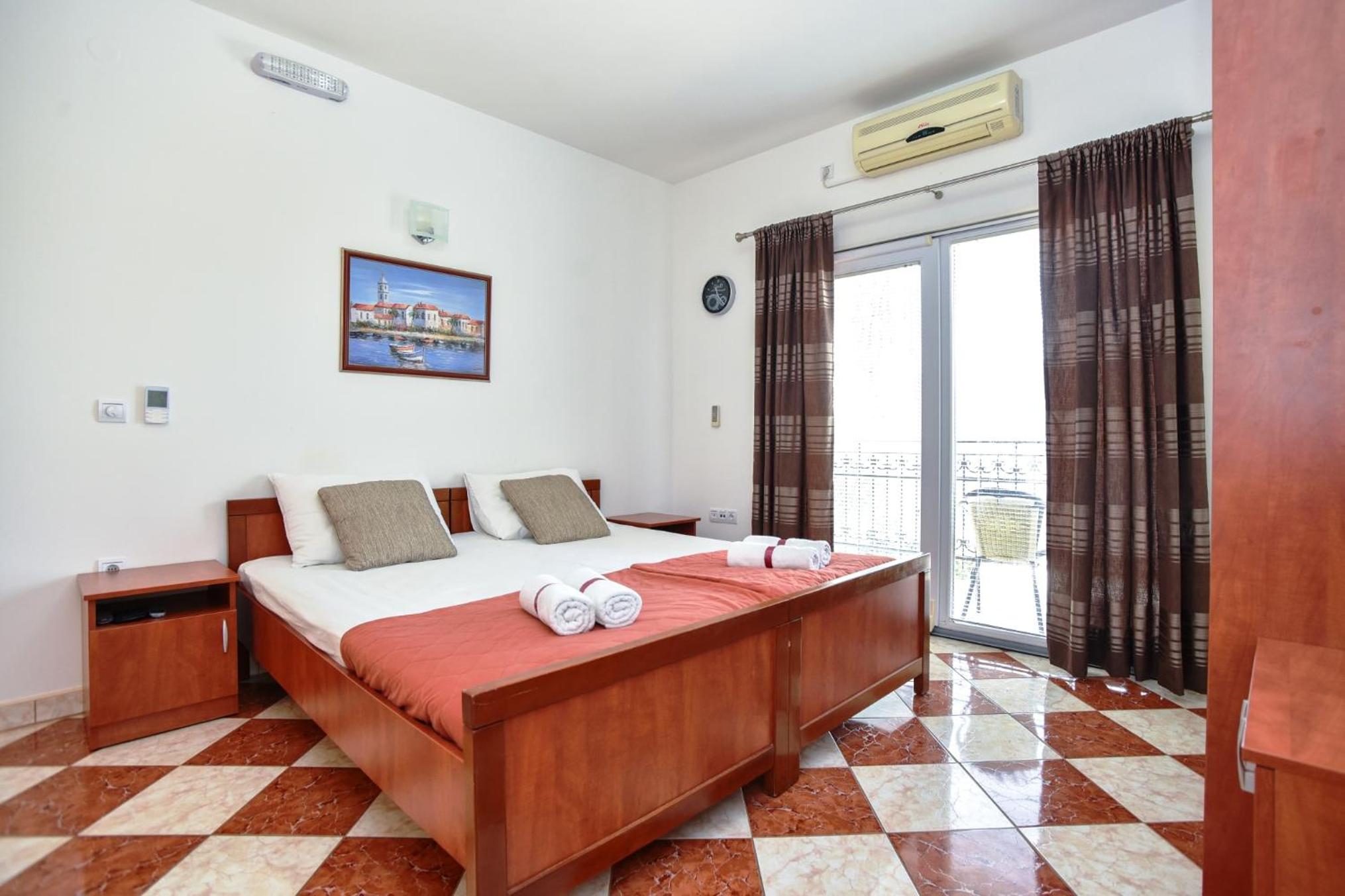 Studio Apartment with Sea View (2 Adults) - Photo 1