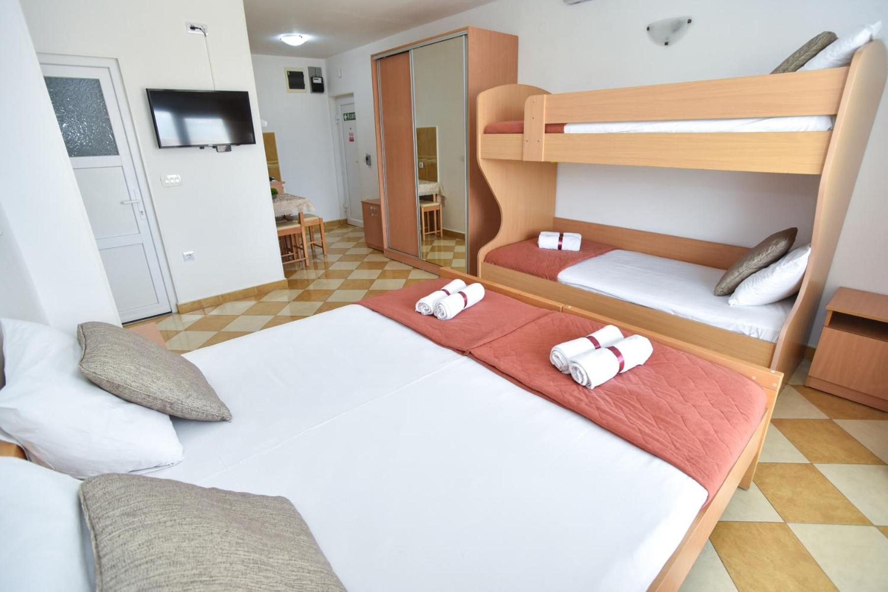 Studio Apartment with Sea View (4 adults) photo 3