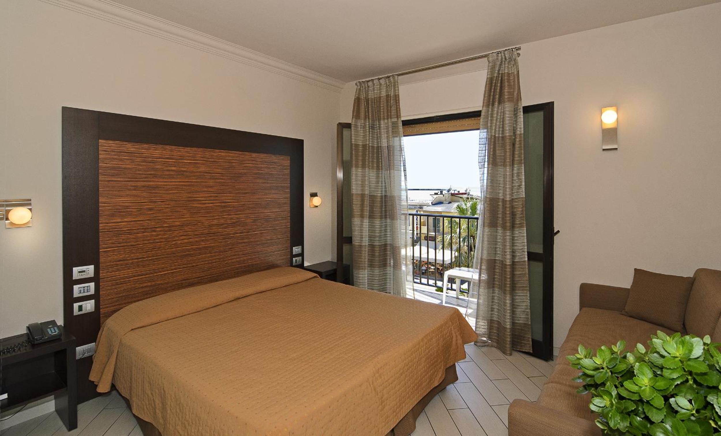 Double Room with Sea View photo 1
