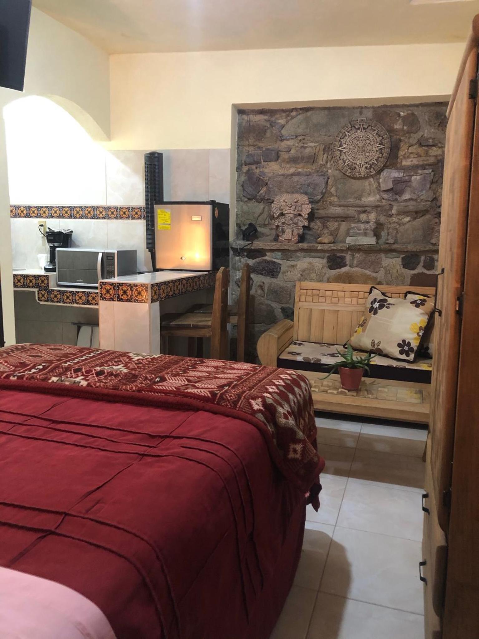 One-Bedroom Apartment - Photo 1