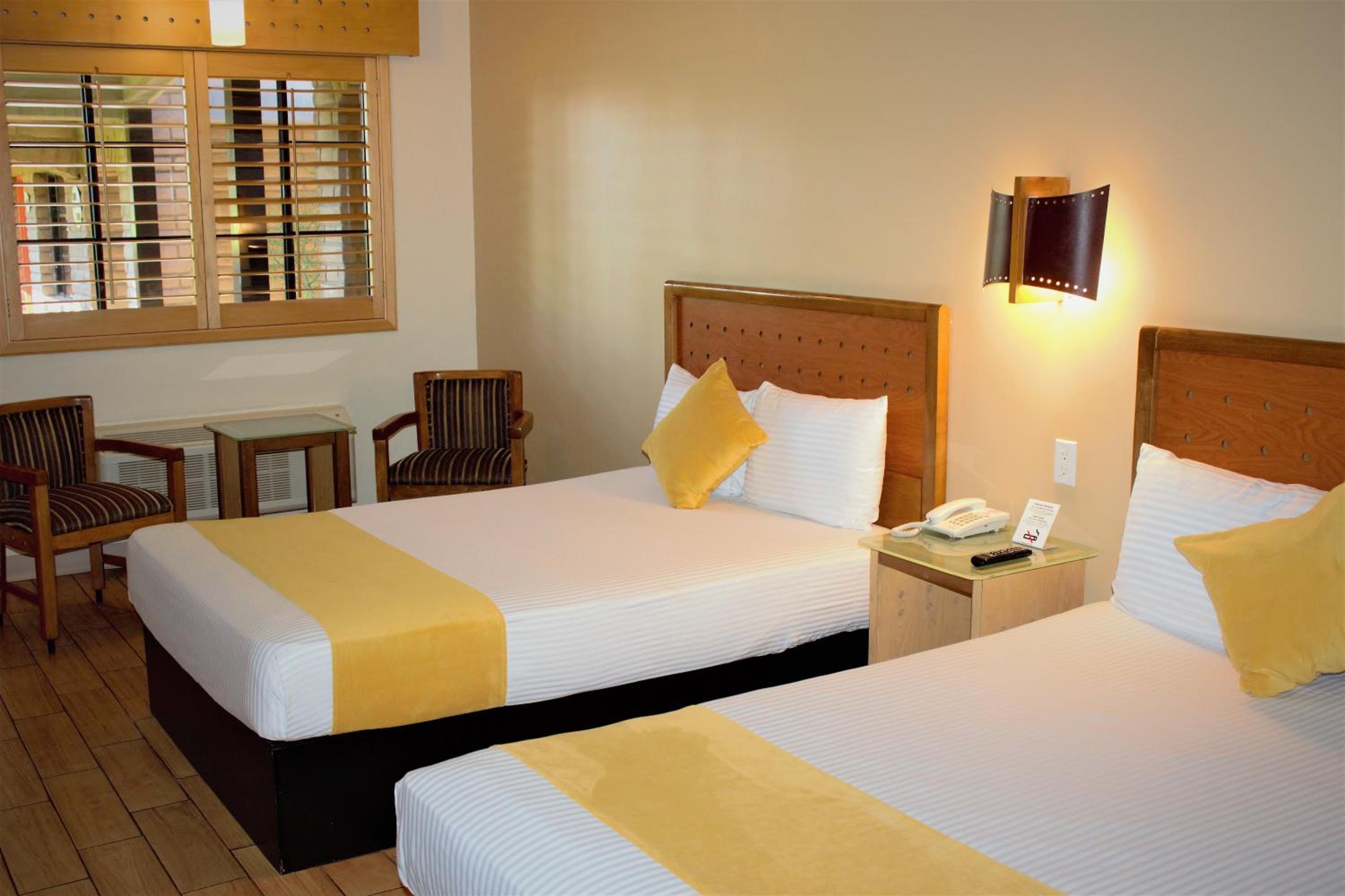 Double Room with Pool View photo 3