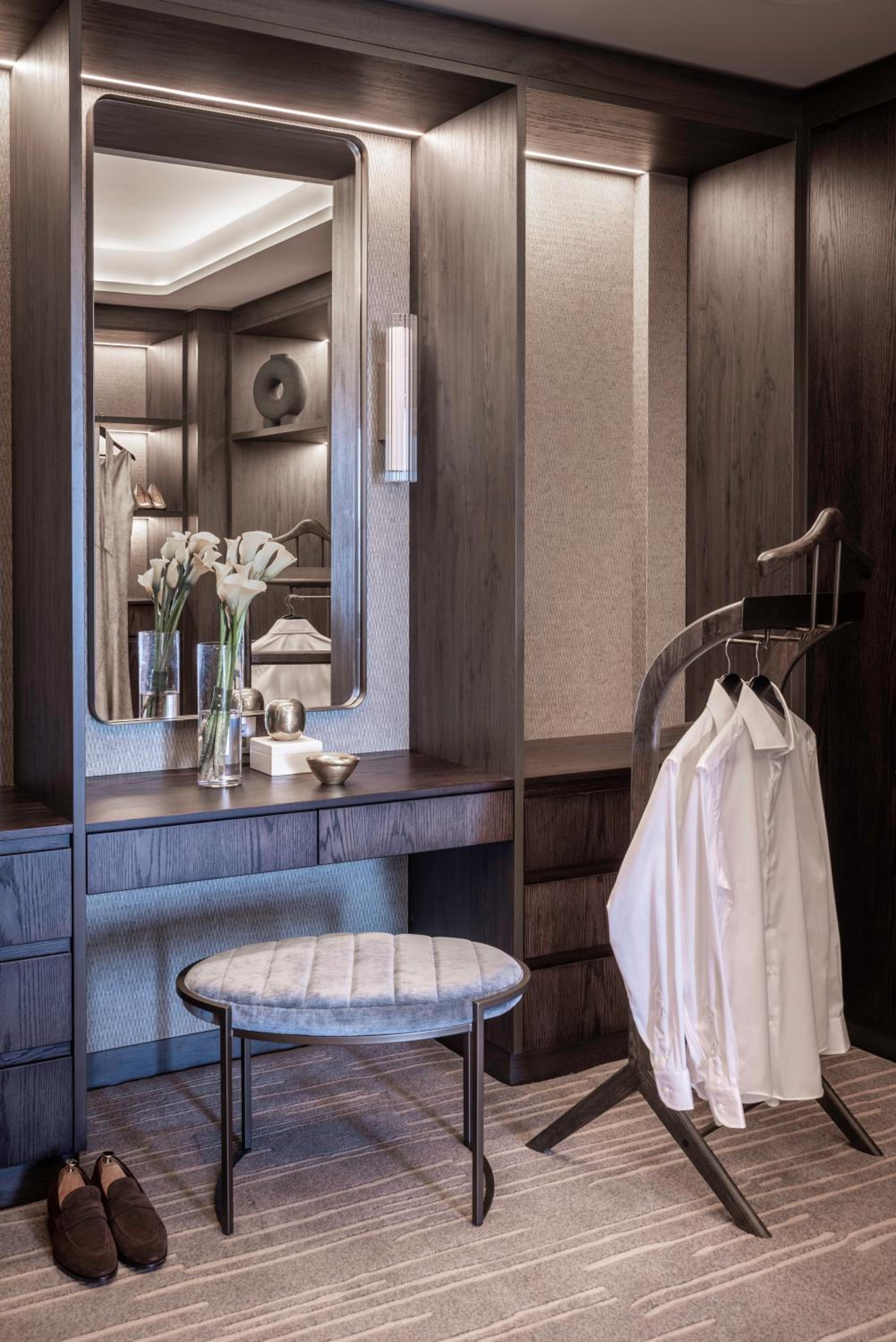 Chairman Suite with Club Access thumbnail 6