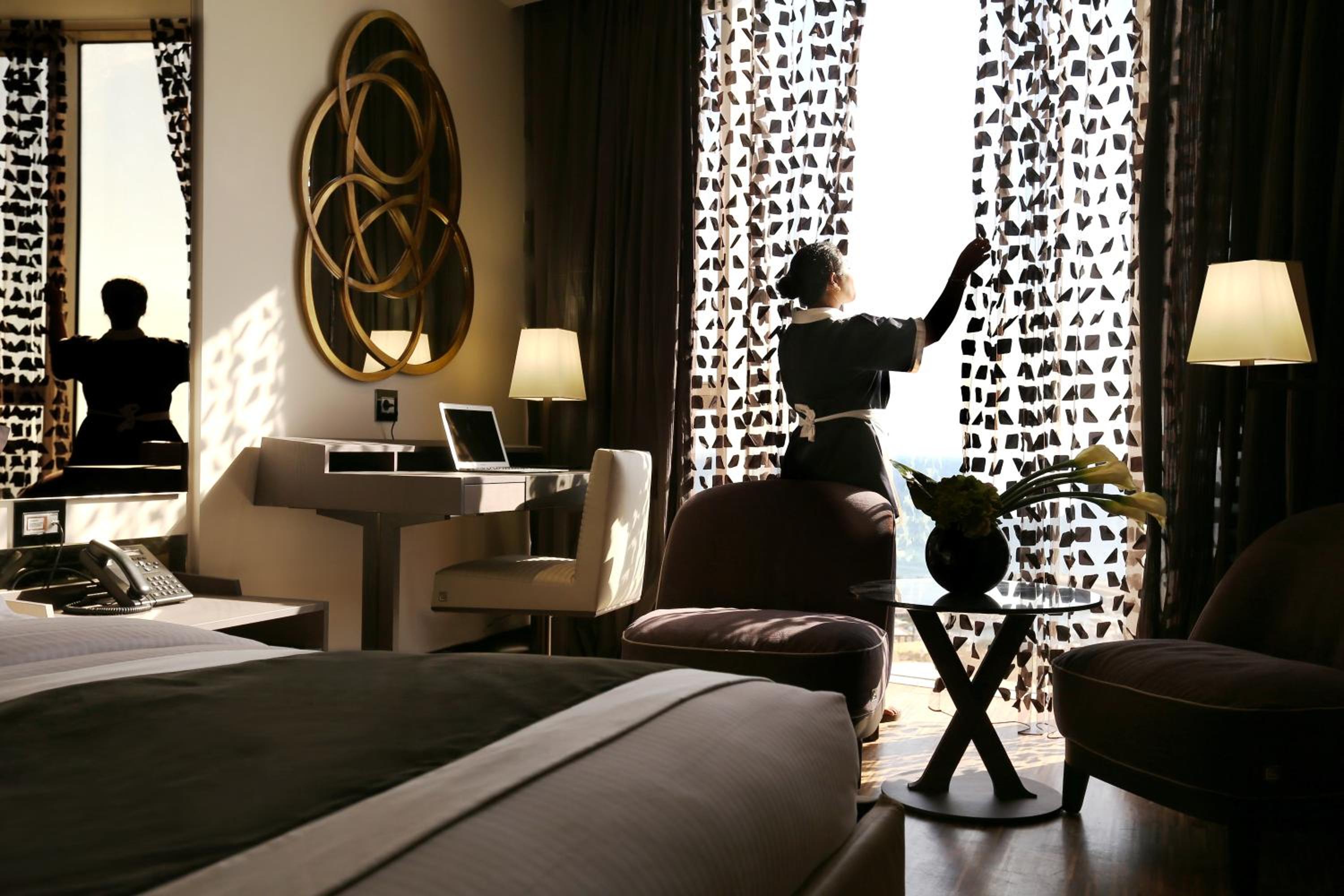 Deluxe Elegant Sea View Room  photo 2