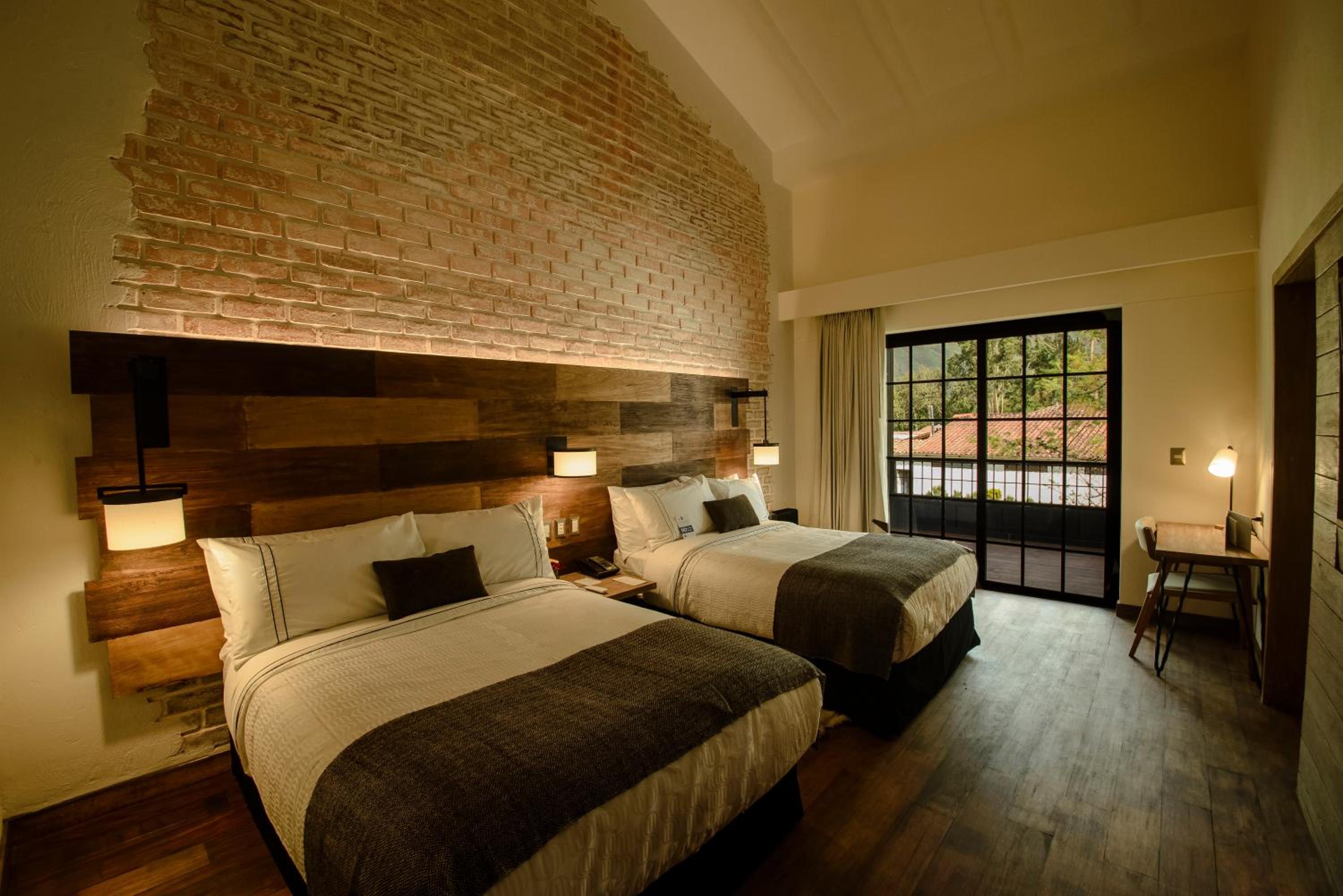 Superior Twin Room - Photo 6