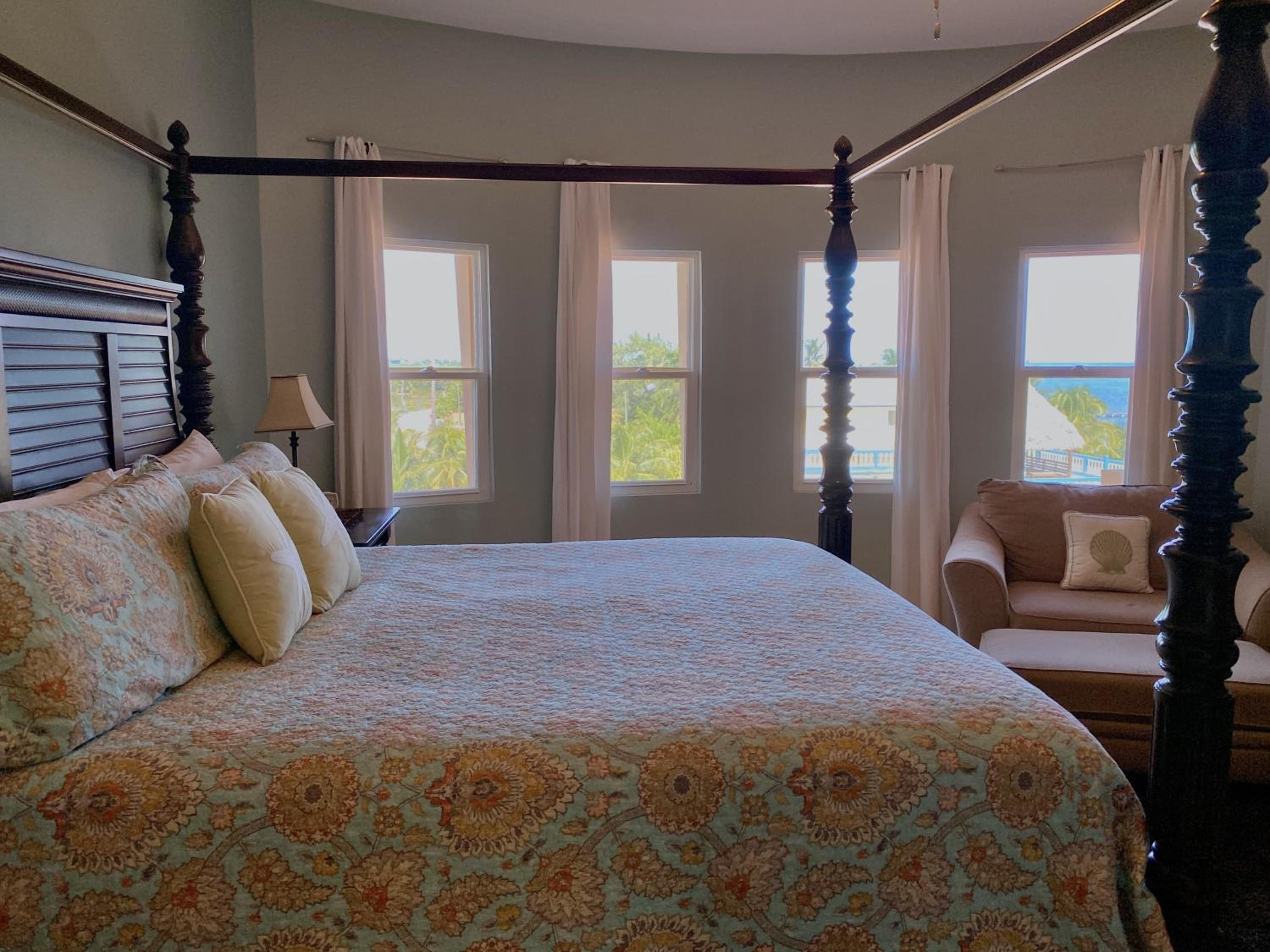 Top Floor Family Villa