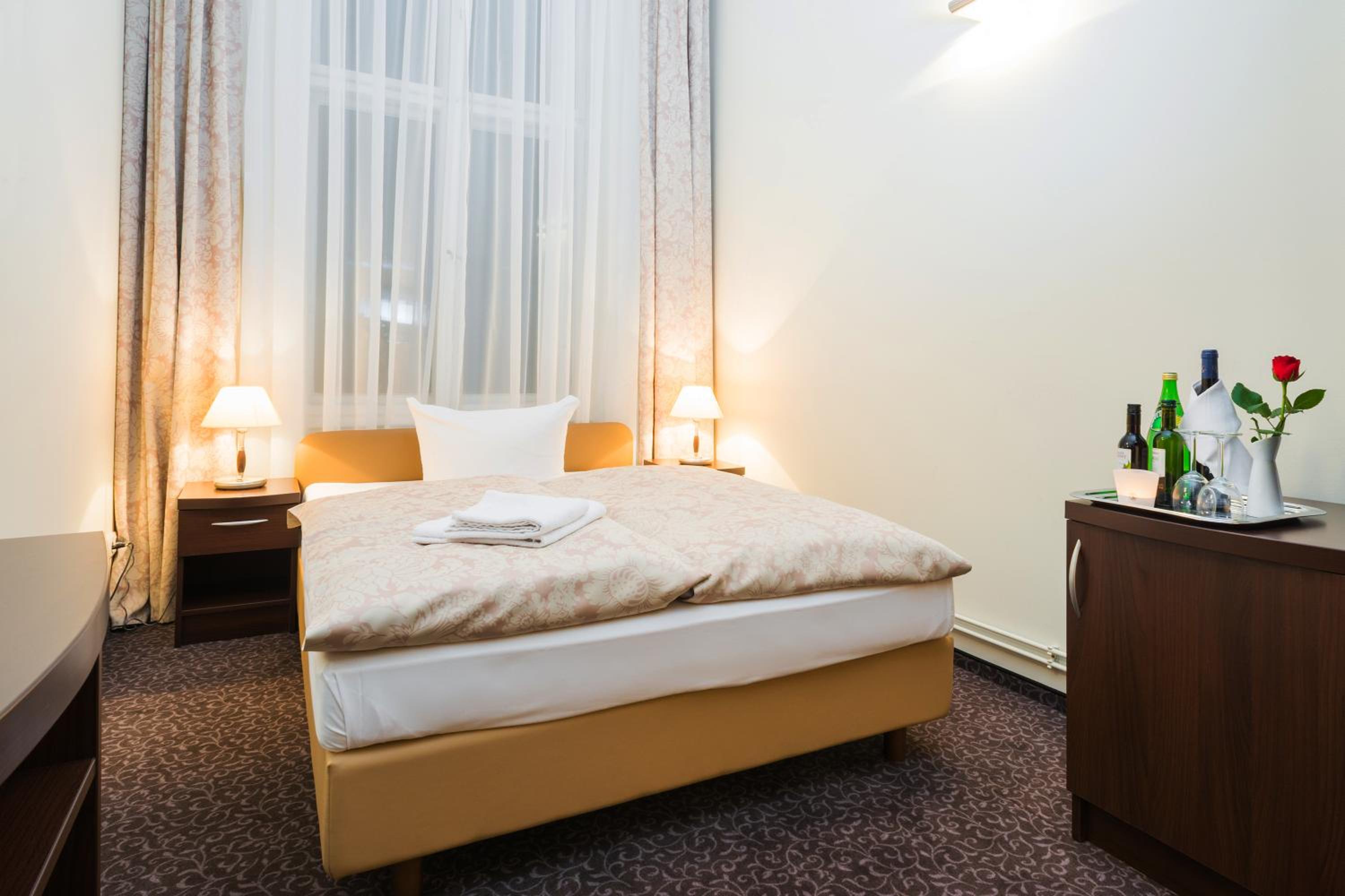 Standard Single Room