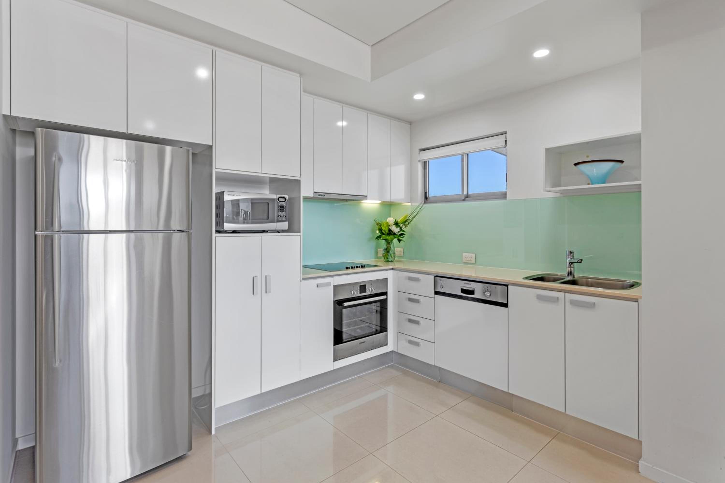 One-Bedroom Apartment - Photo 6