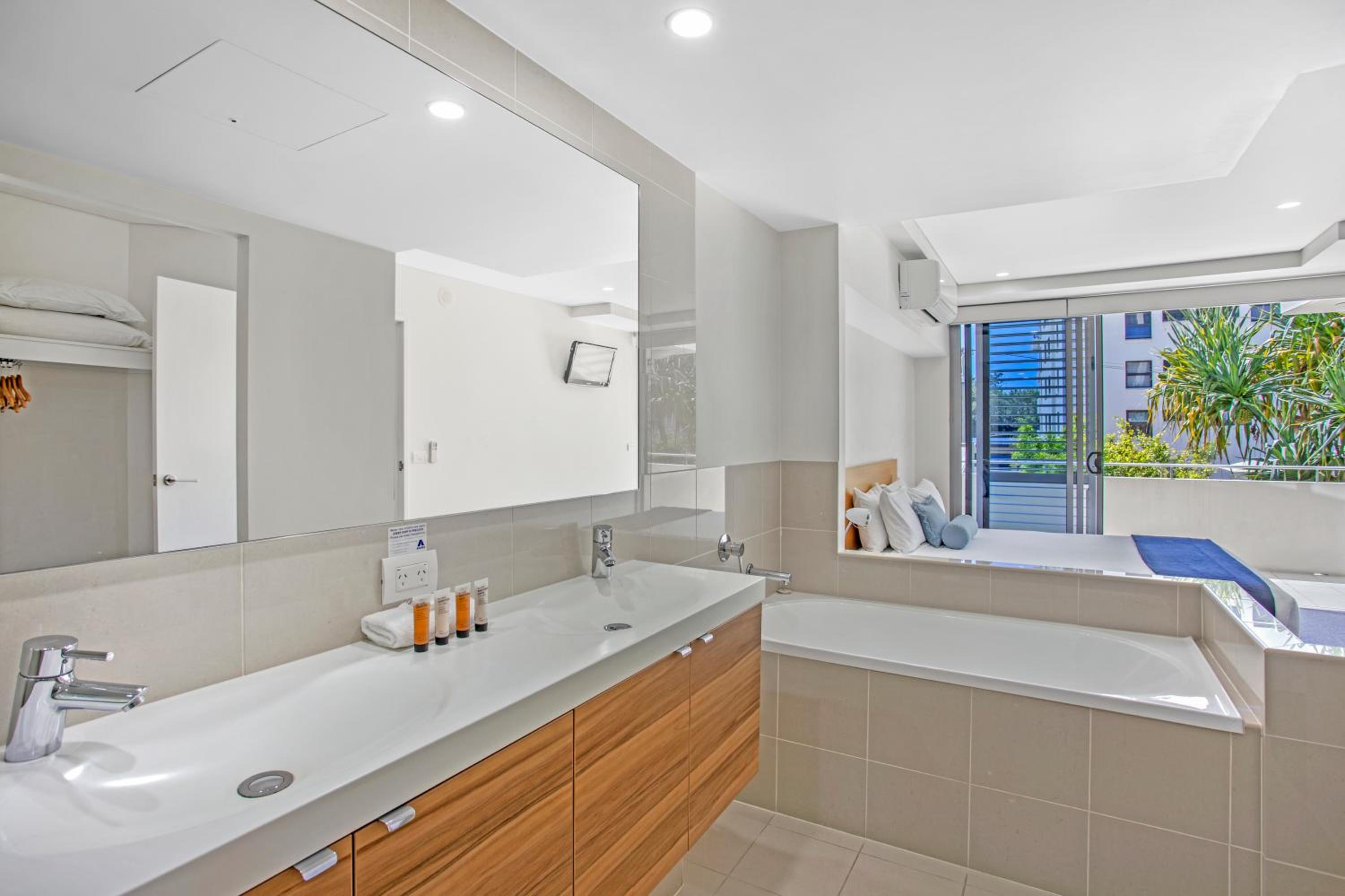 Two-Bedroom Apartment - Photo 3