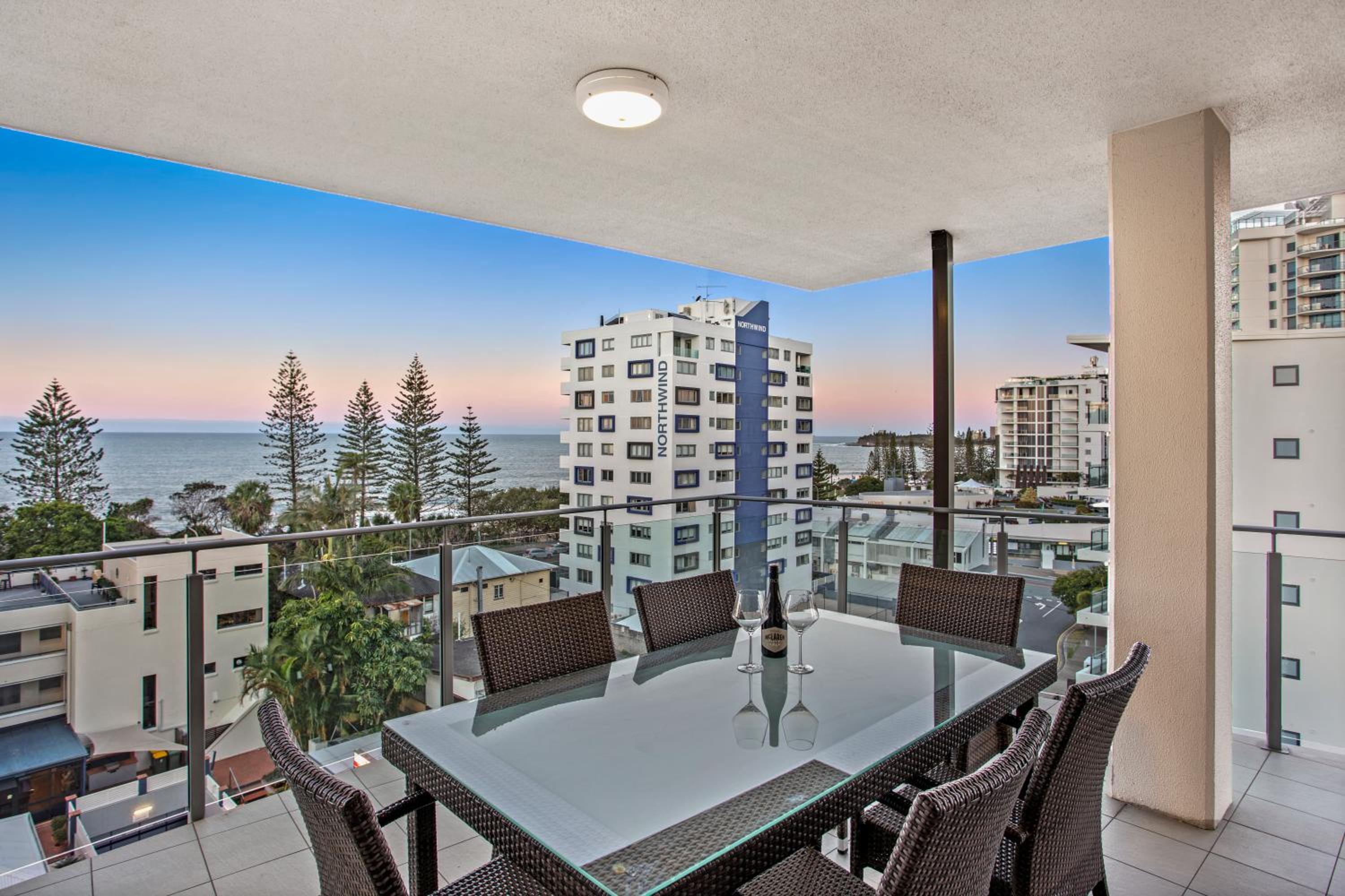 Two-Bedroom Apartment with Ocean View - Photo 7