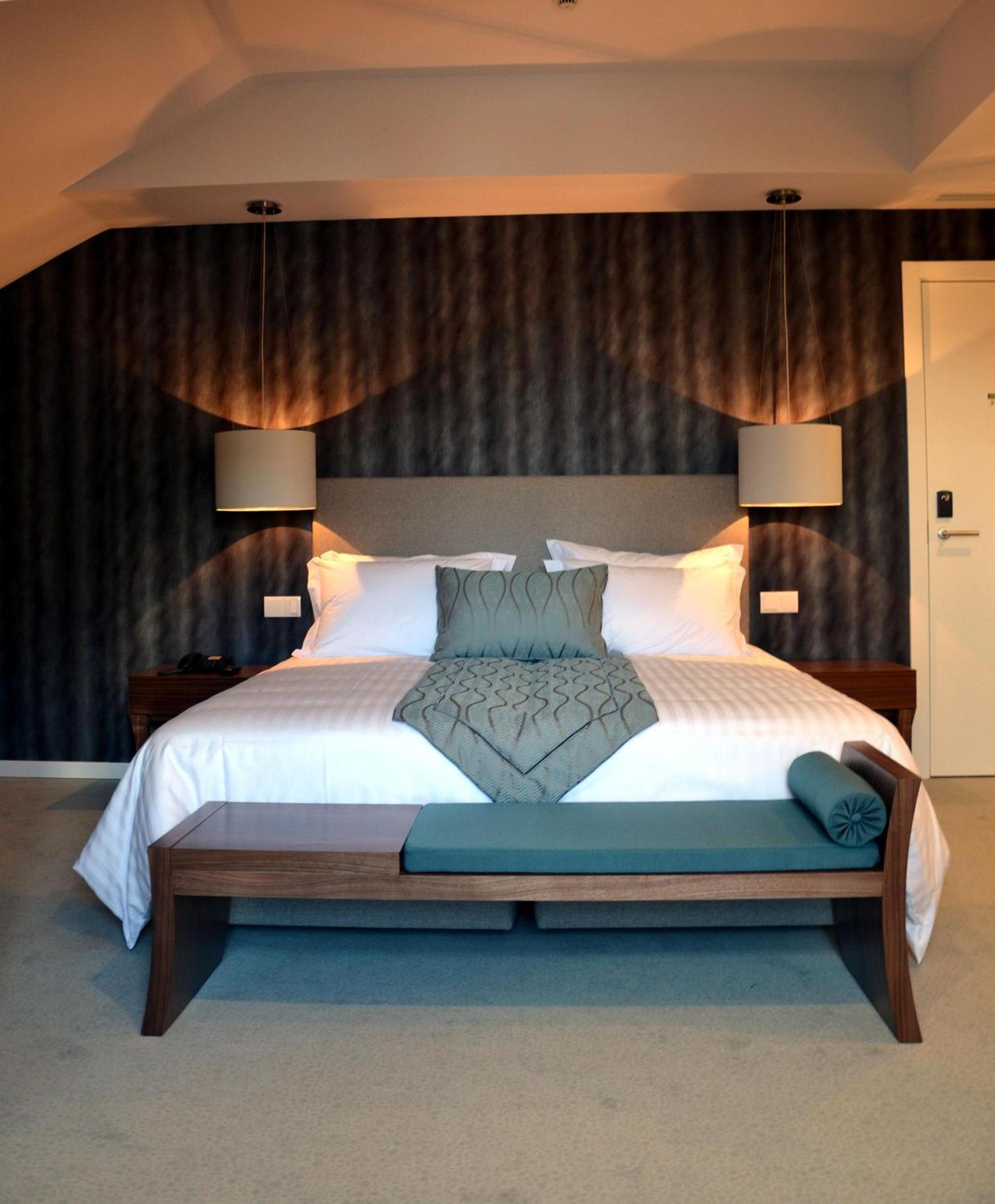 Suite - Photo 7