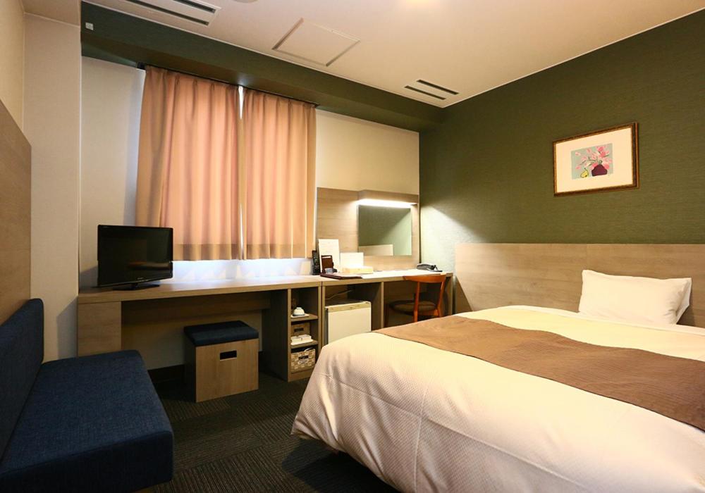 Single Room - Non-Smoking