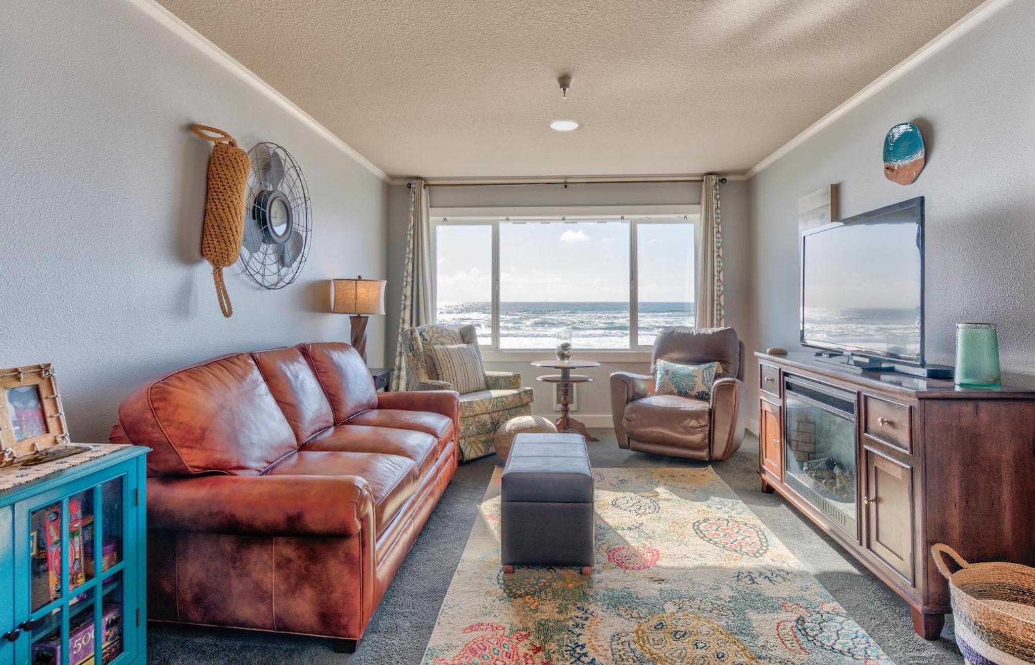 Oceanfront King Suite - Upper Floor