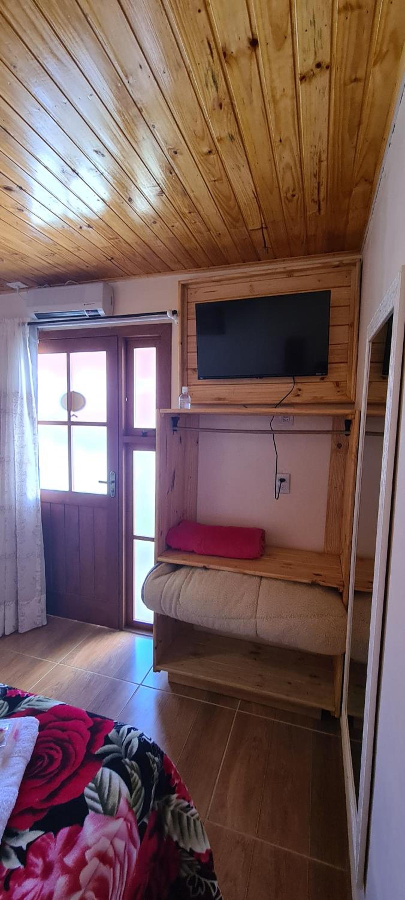 Suite - Photo 2