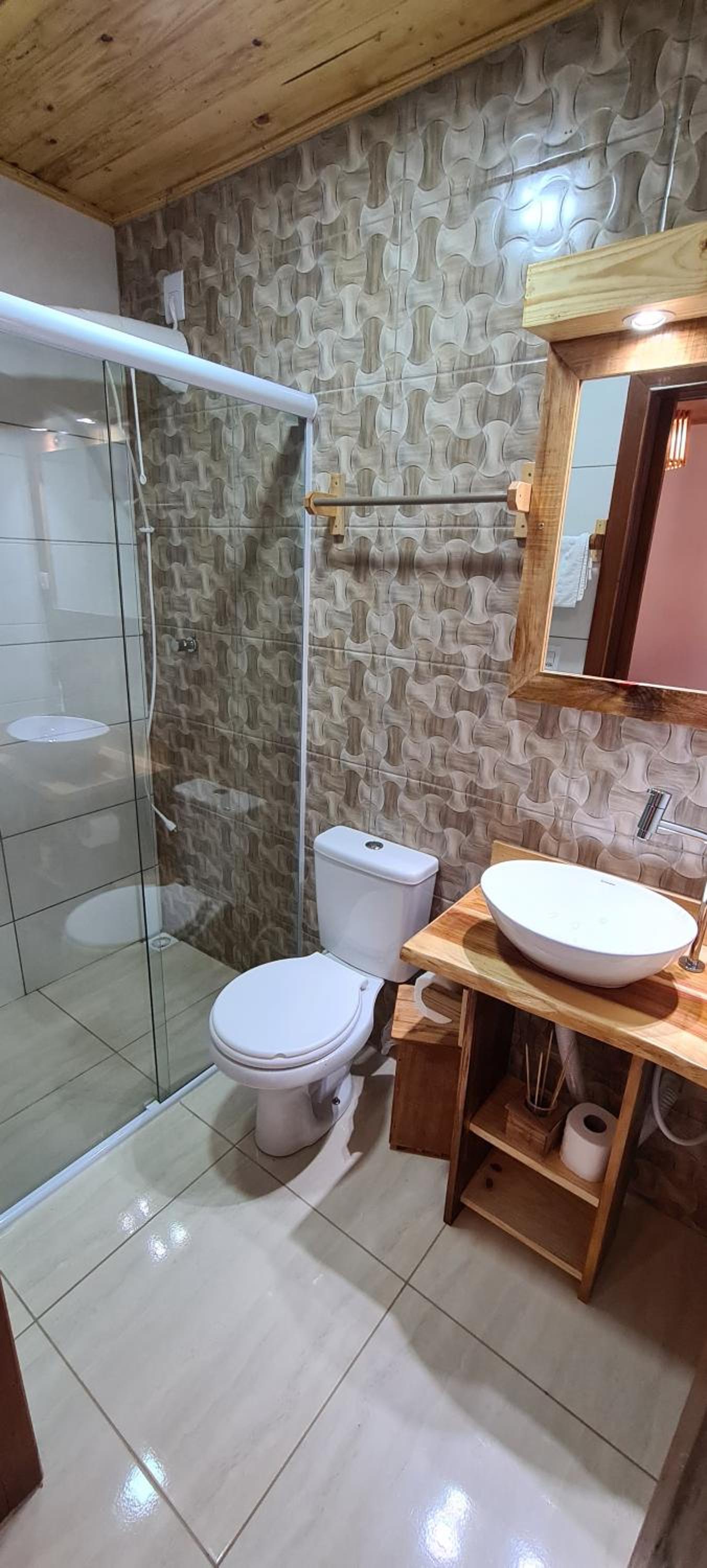 Suite - Photo 4