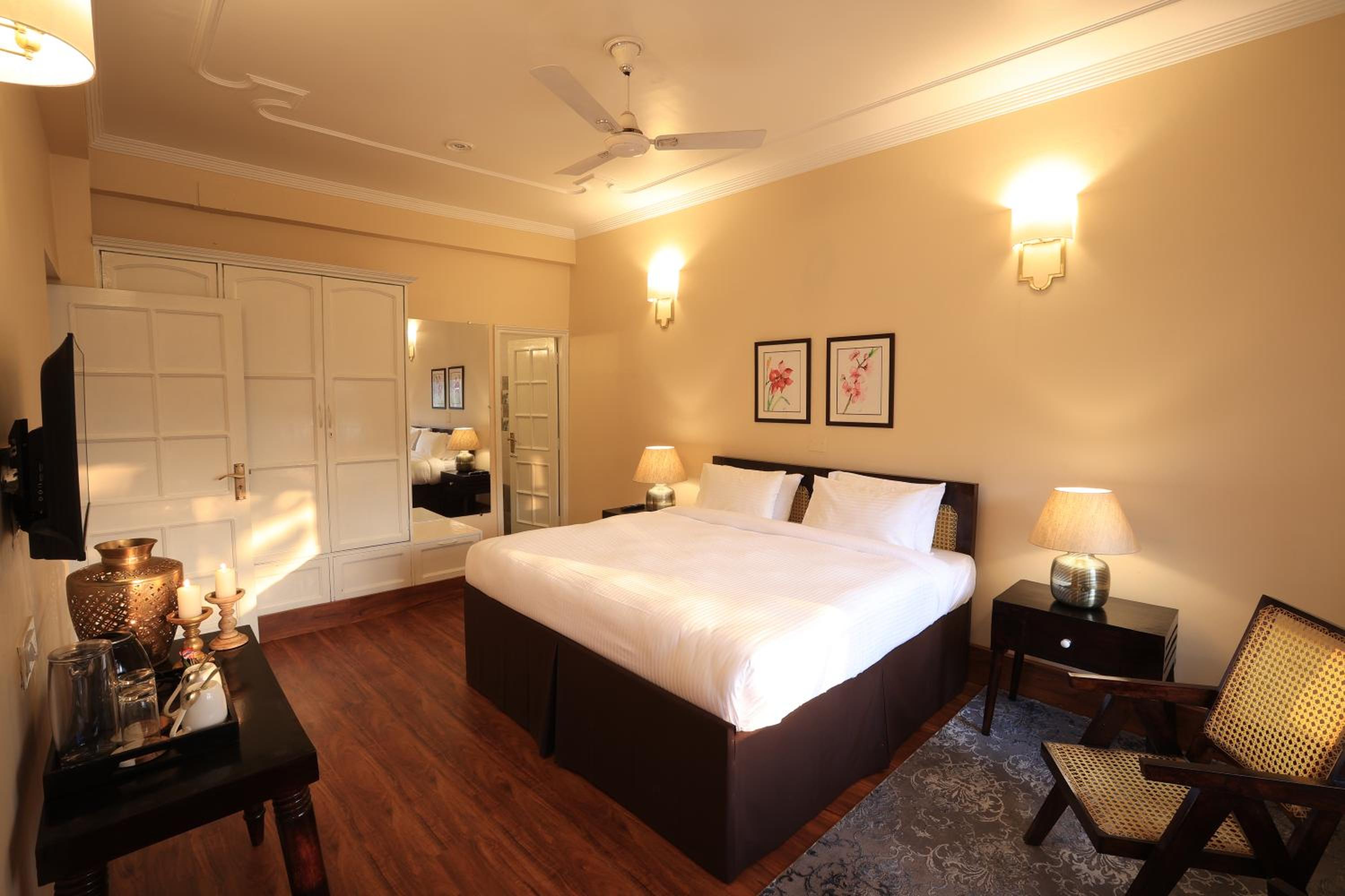 Cottagewith anytime breakfast, 24*7 butler Service & Flexible check in & check out (Subject to availability) - Photo 7