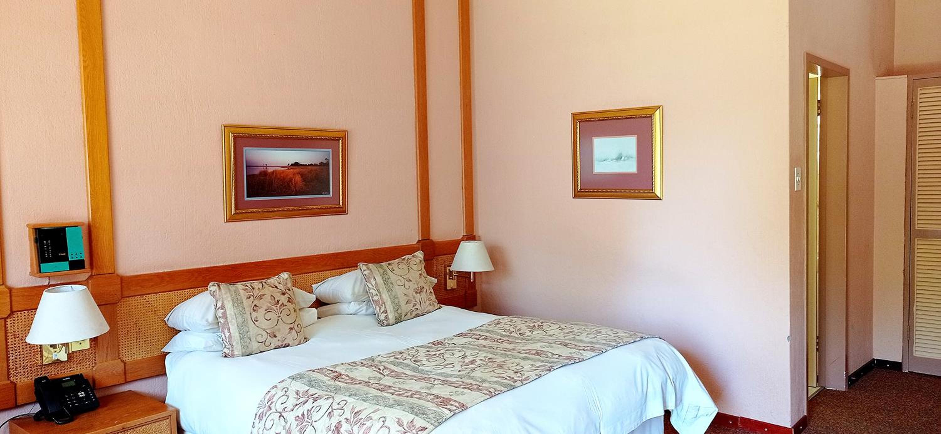 Double Room With Patio photo 1