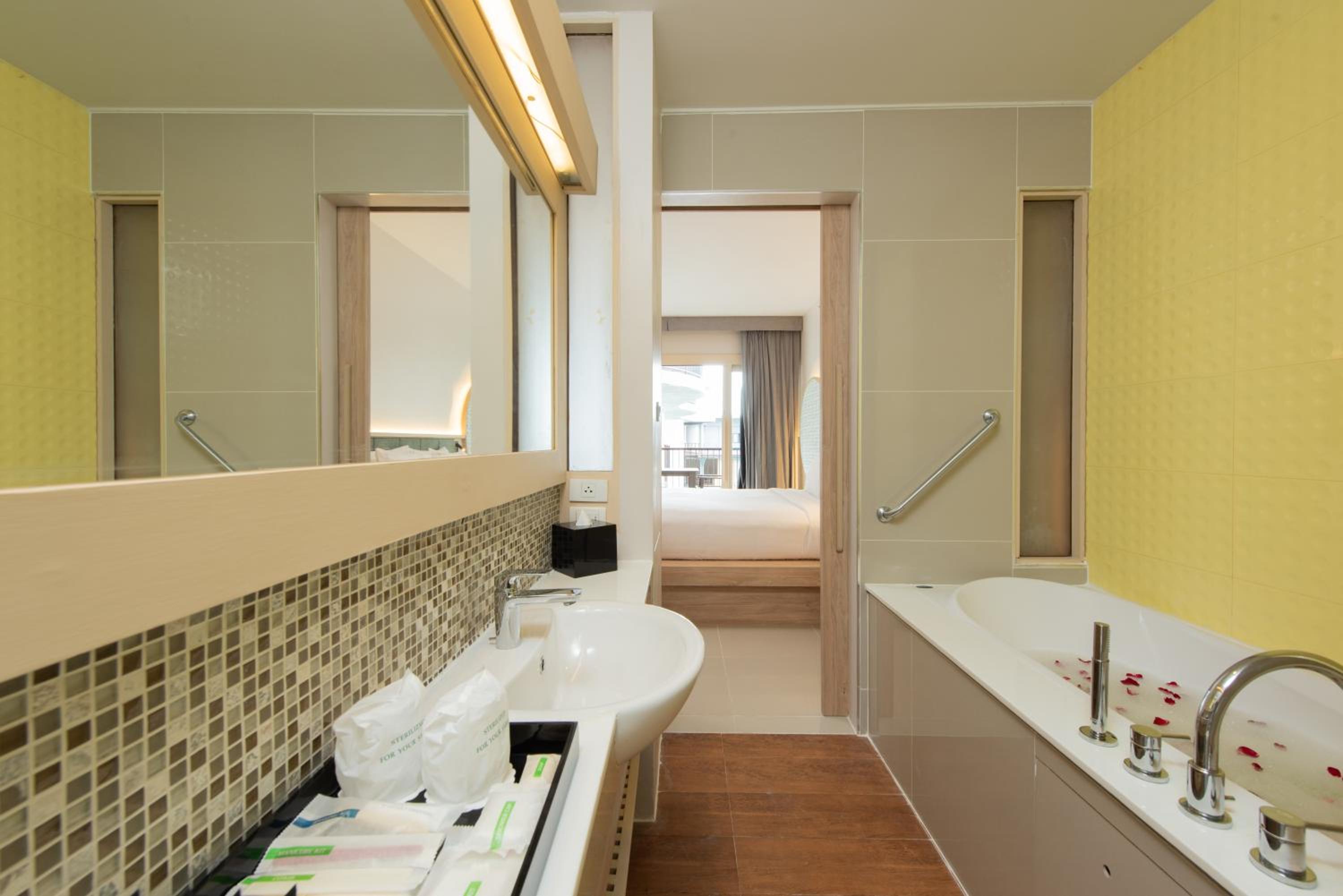 Leisure Pool View Room photo 3