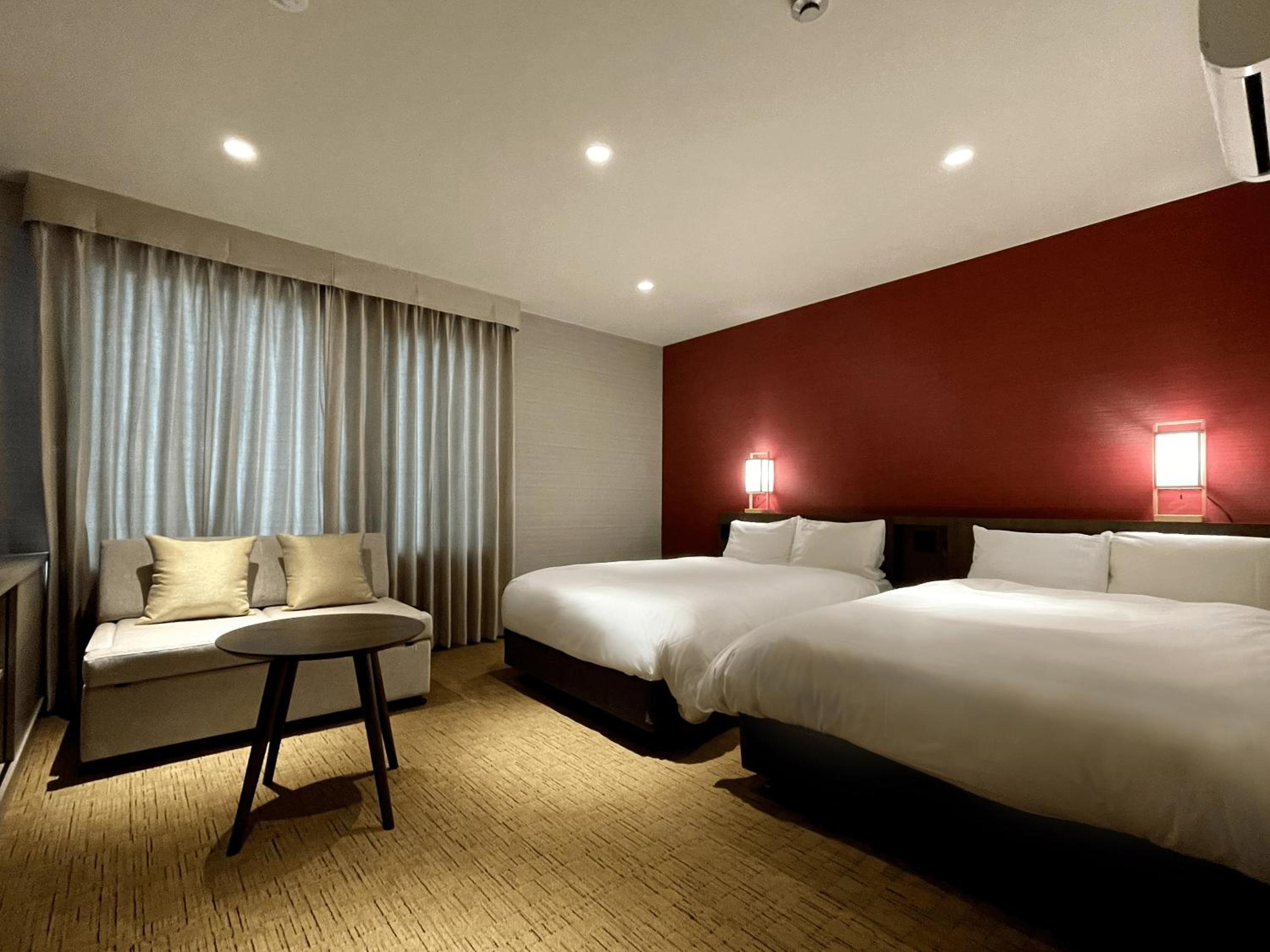 Standard Twin Room with Sofa (31㎡) photo 2