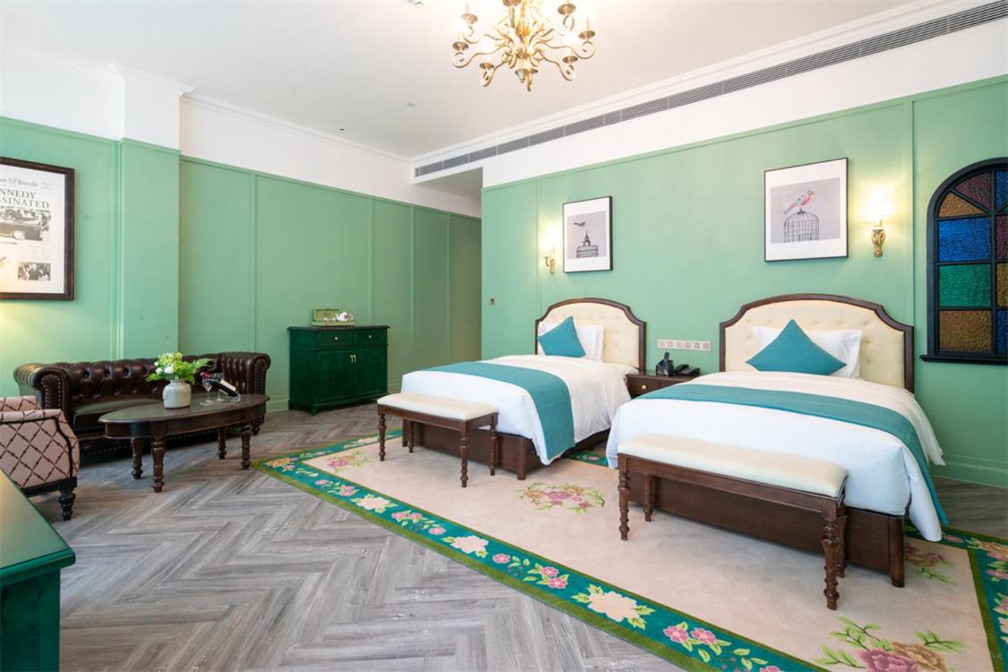 Deluxe Twin Room
