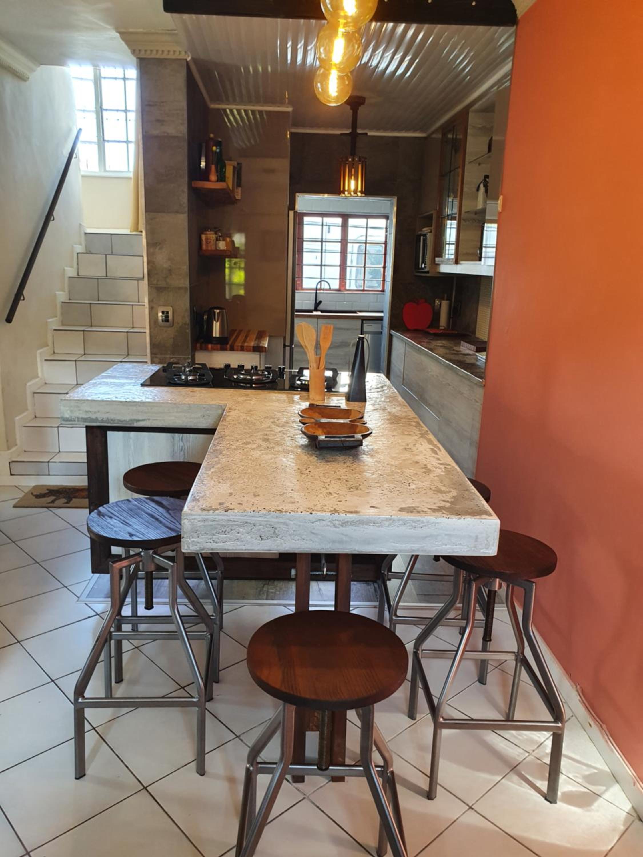 Three-Bedroom Apartment - Photo 28