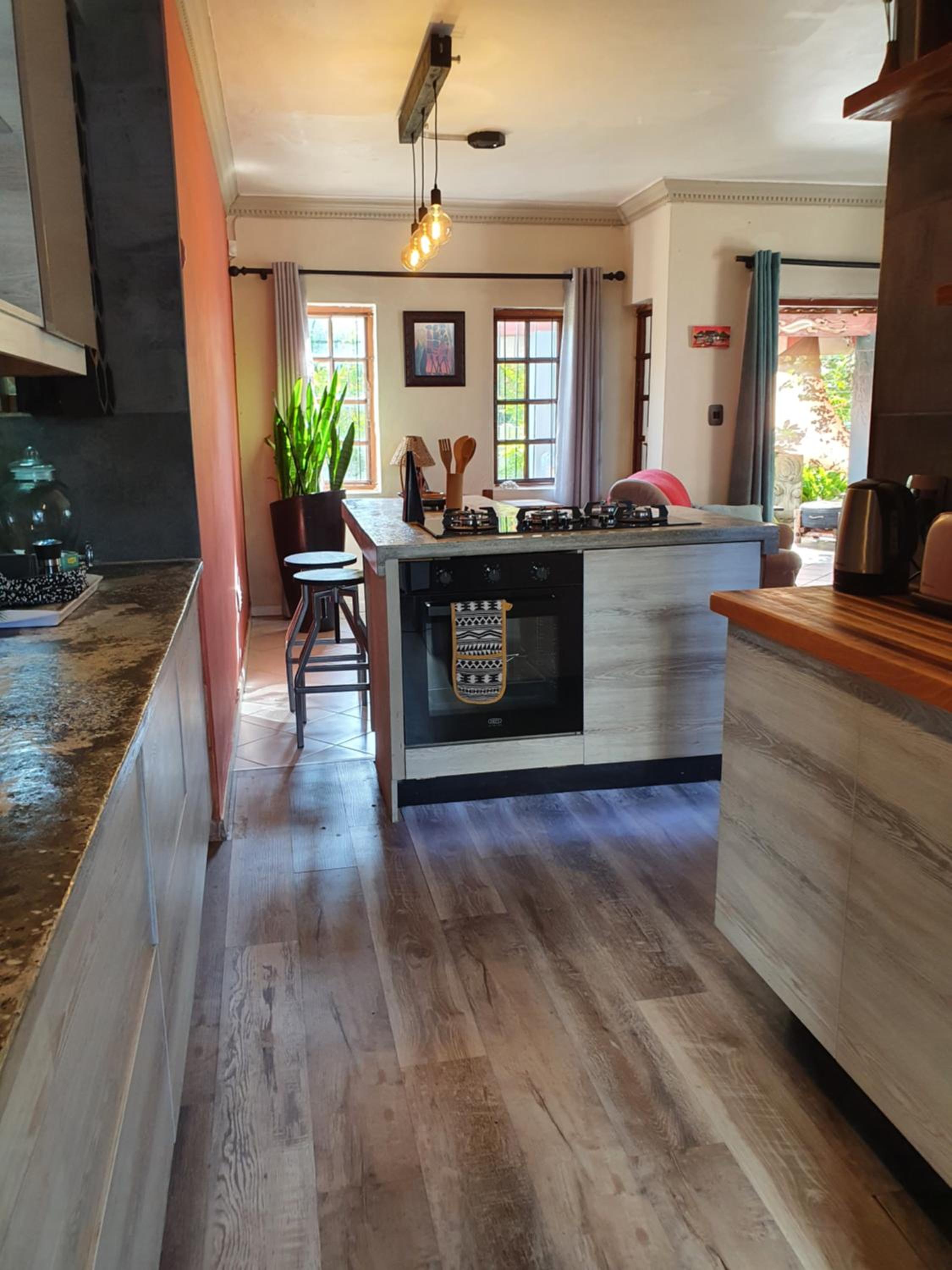 Three-Bedroom Apartment - Photo 35