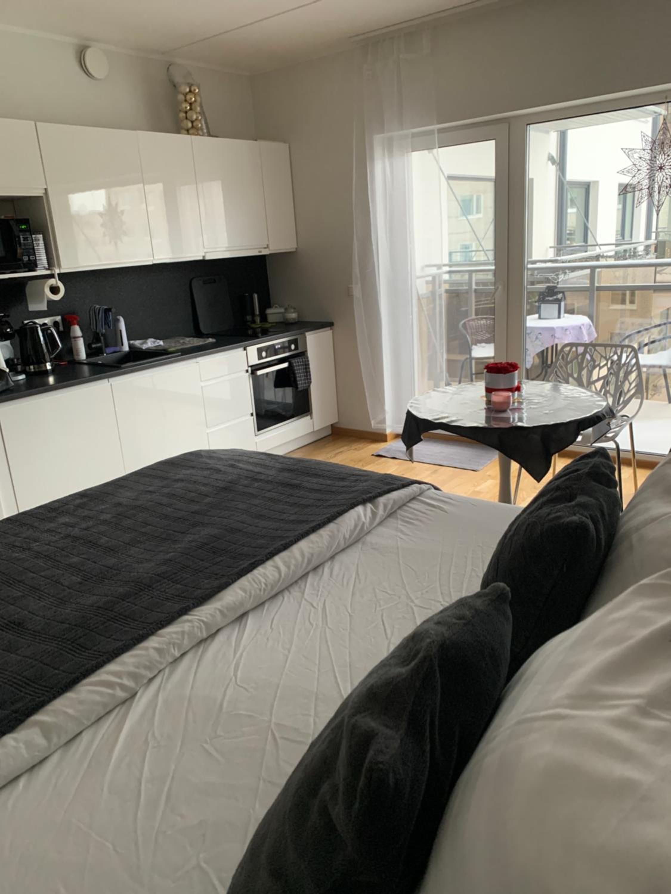 One-Bedroom Apartment - Photo 28