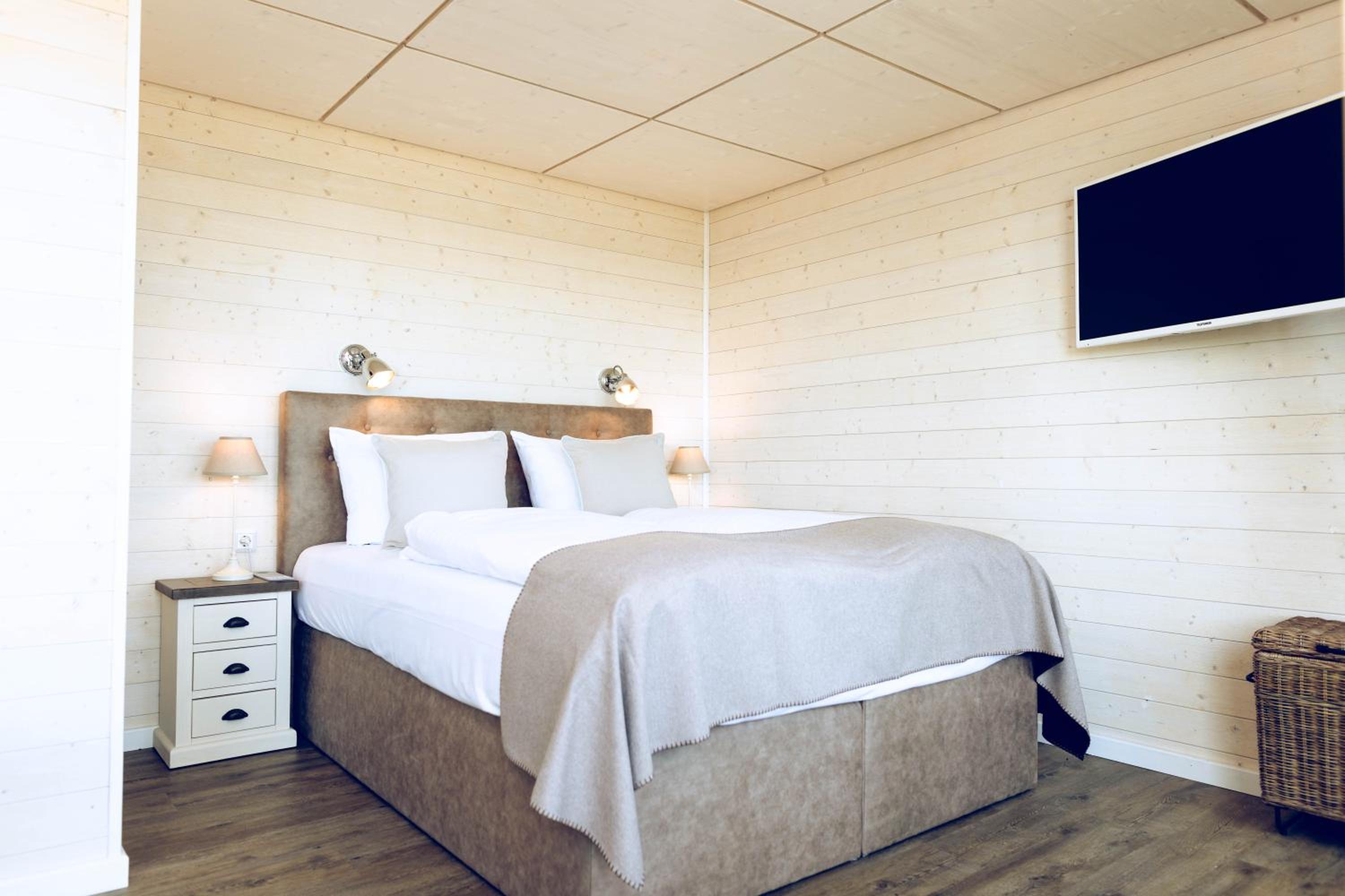 Deluxe Double Room with Sea View photo 3
