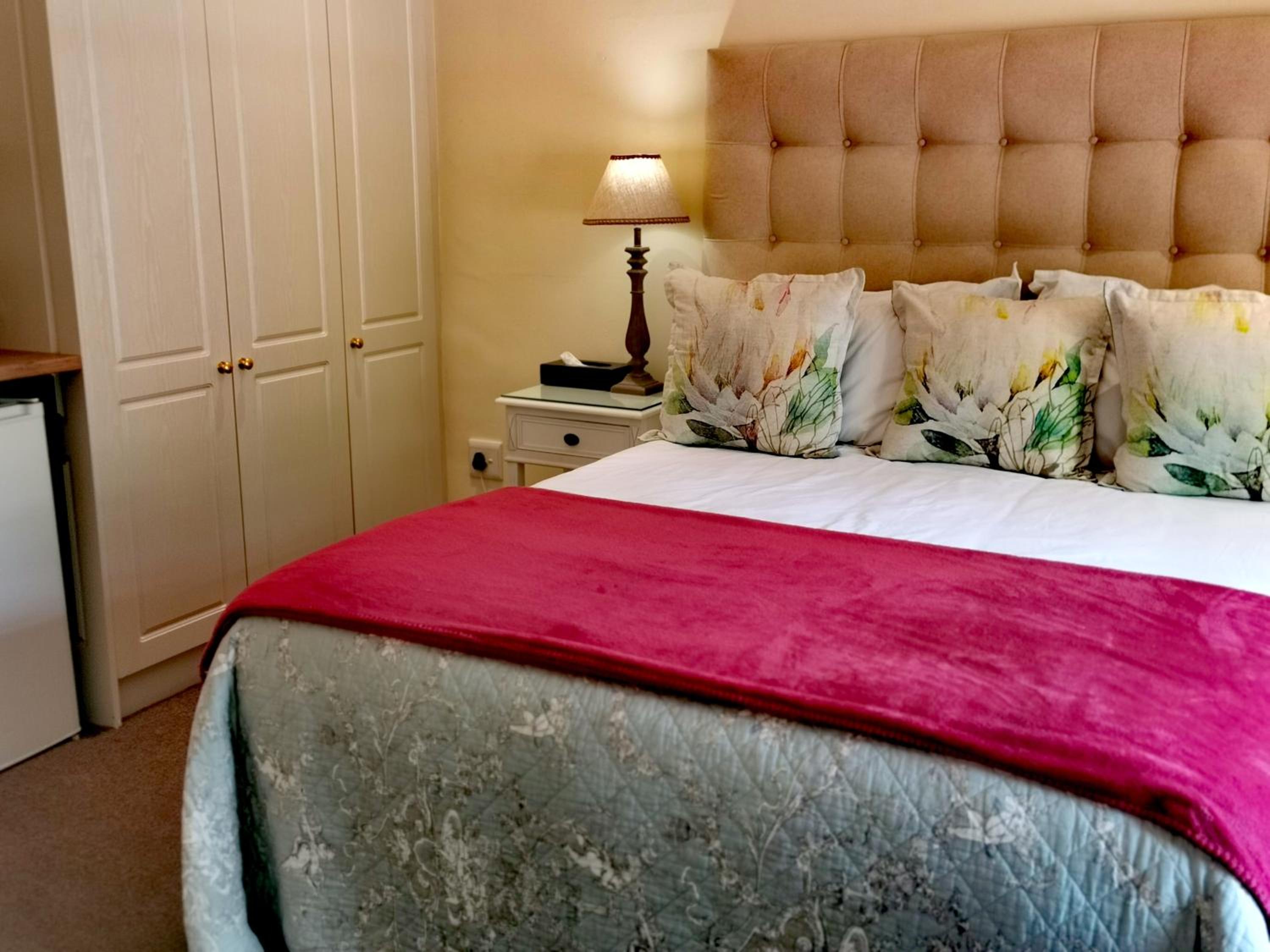 Budget Double Room photo 2