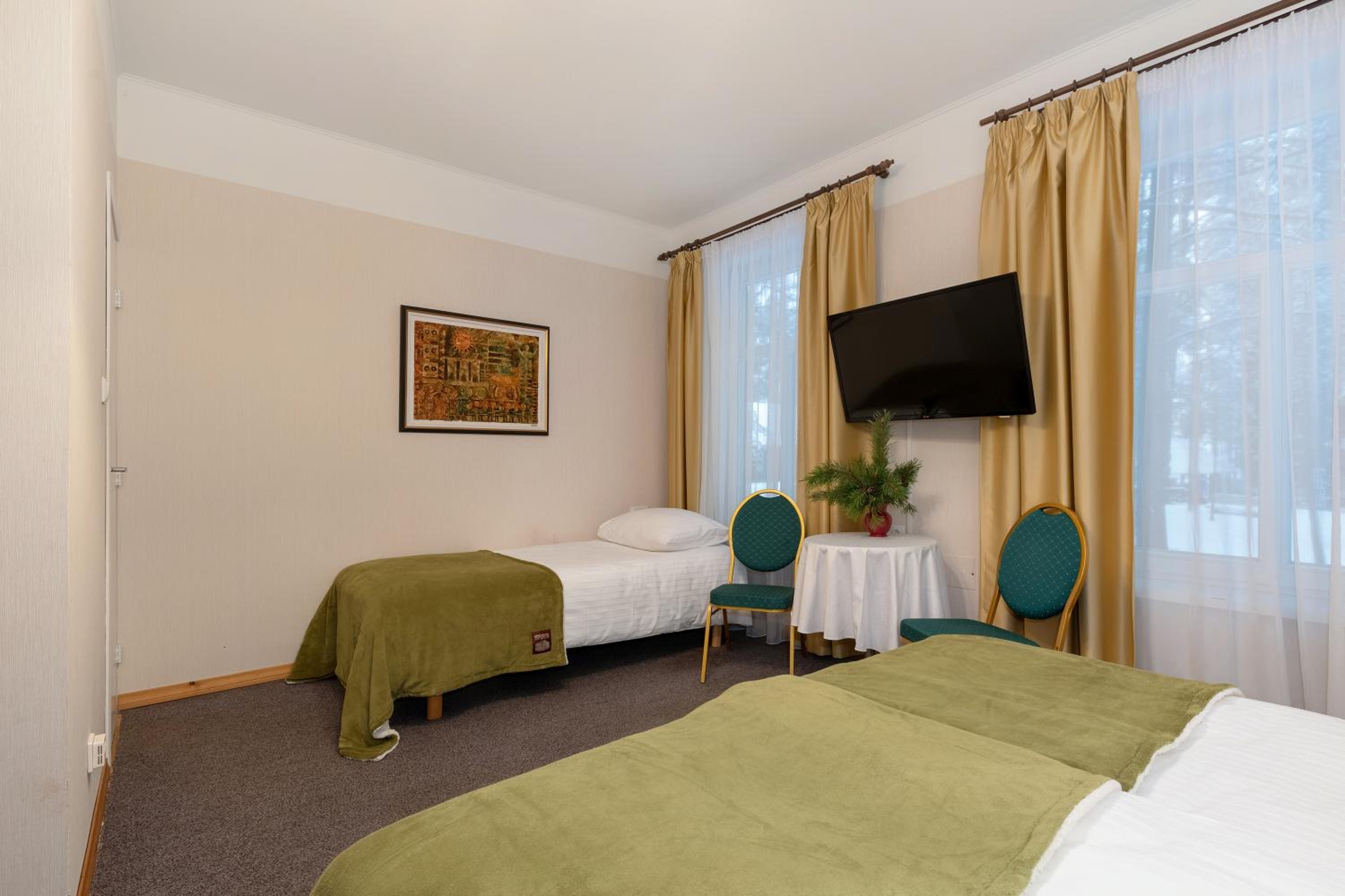Standard Triple Room - Photo 3