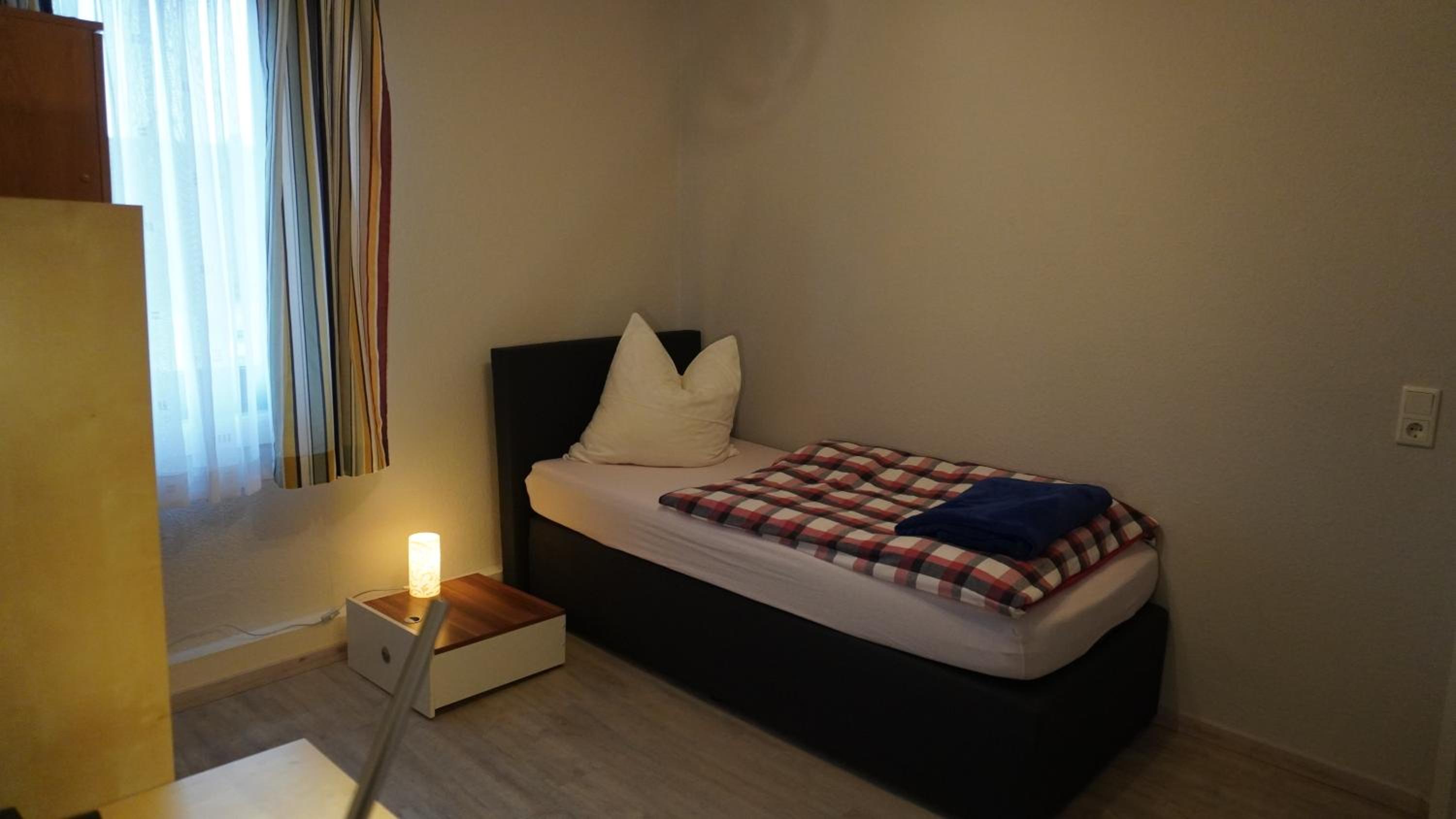Single Room with Shared Bathroom photo 1