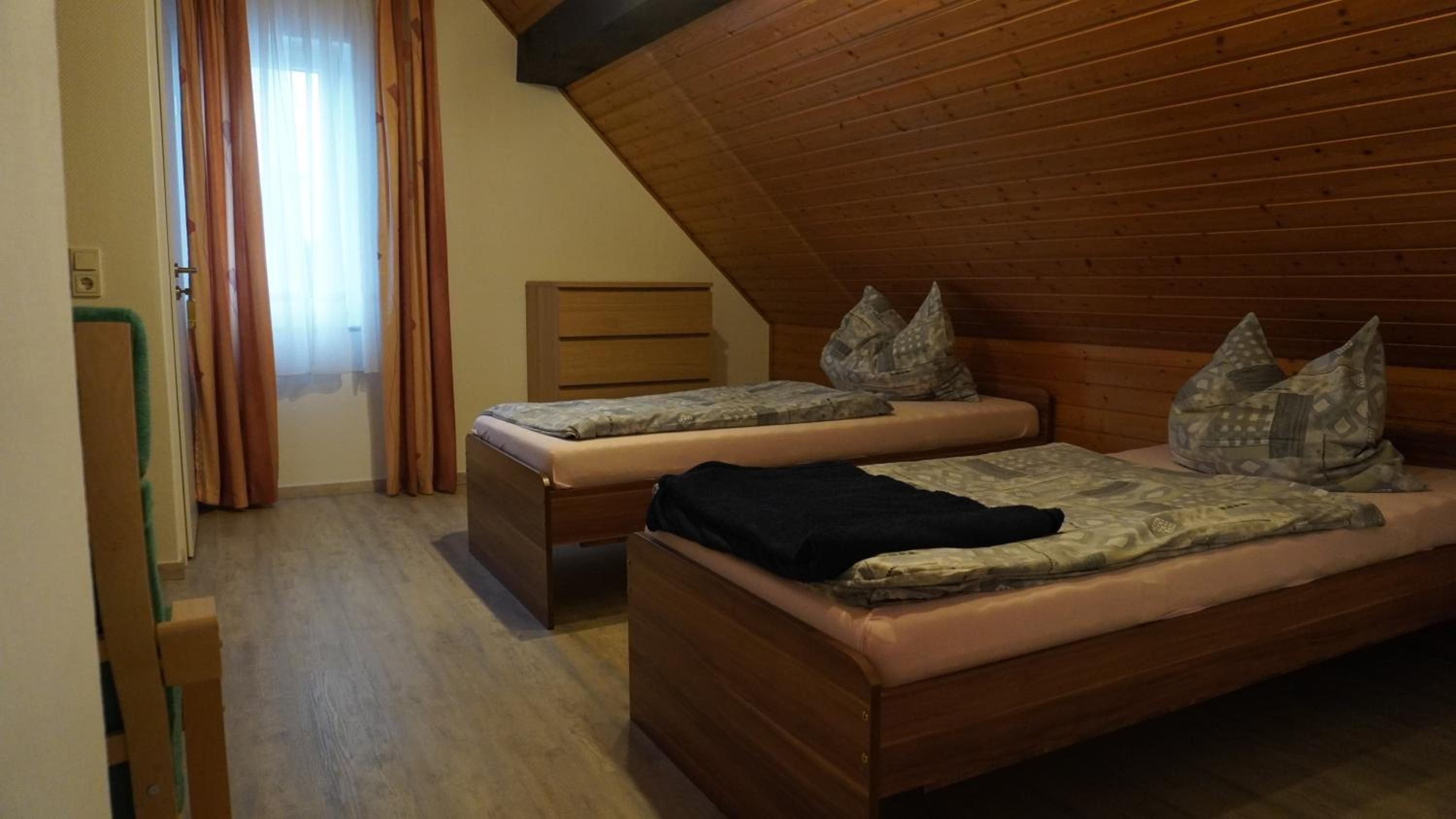 Quadruple Room with Private Bathroom photo 3