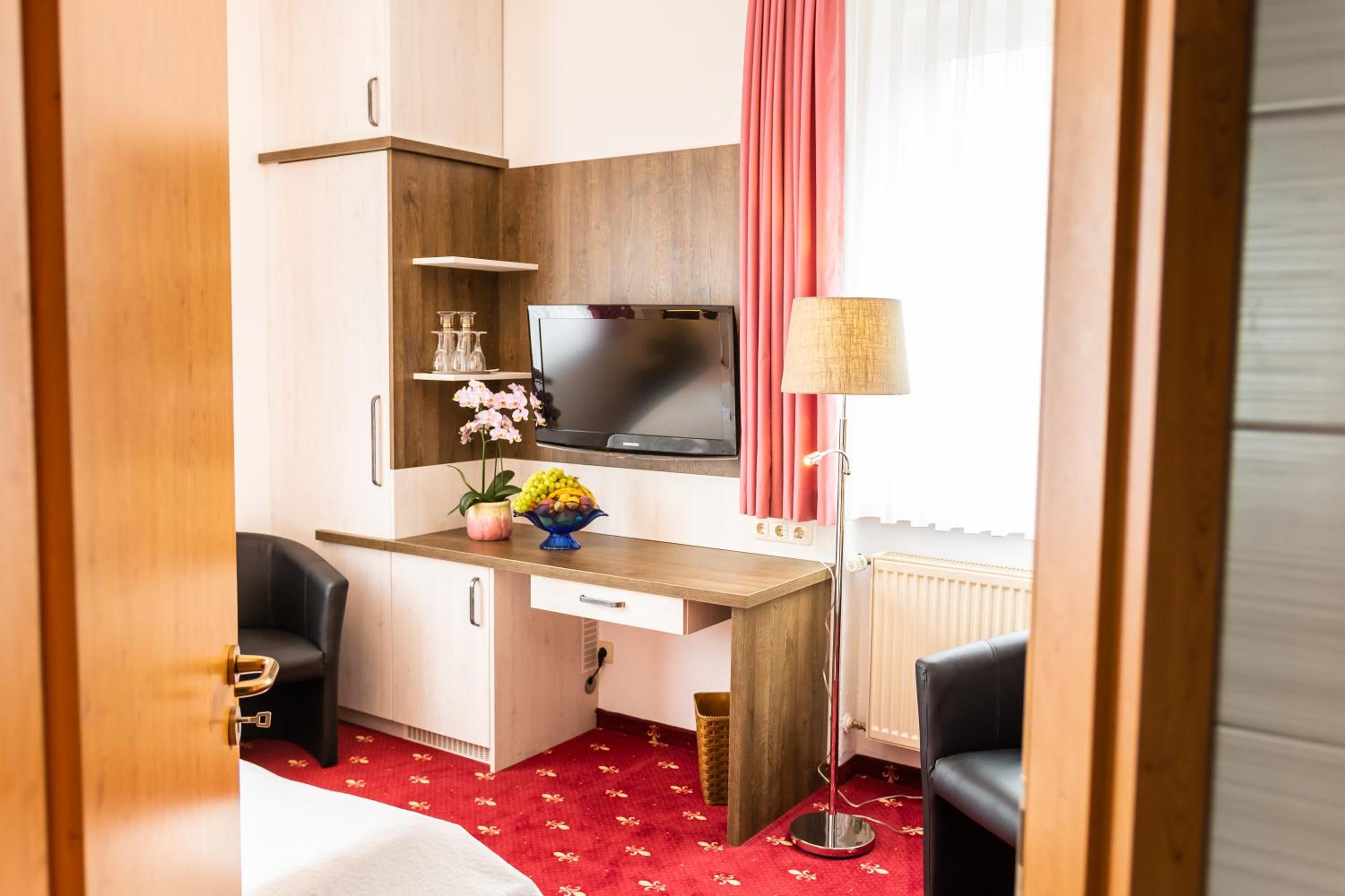 Single Room photo 1