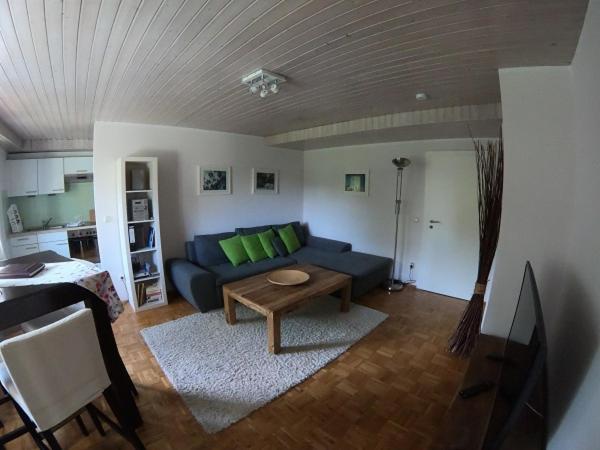 One-Bedroom Apartment photo 1