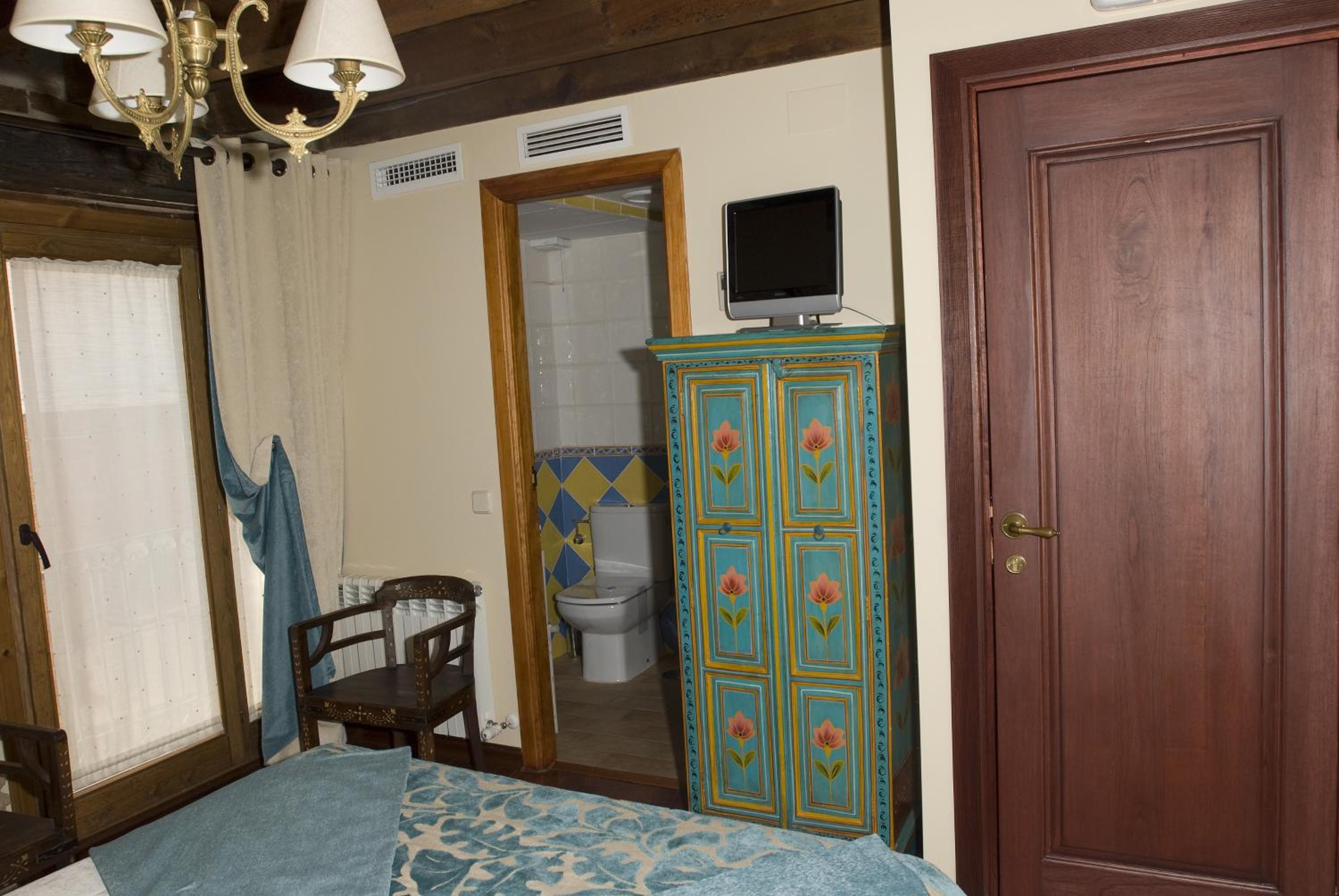 Deluxe Queen Room photo 3