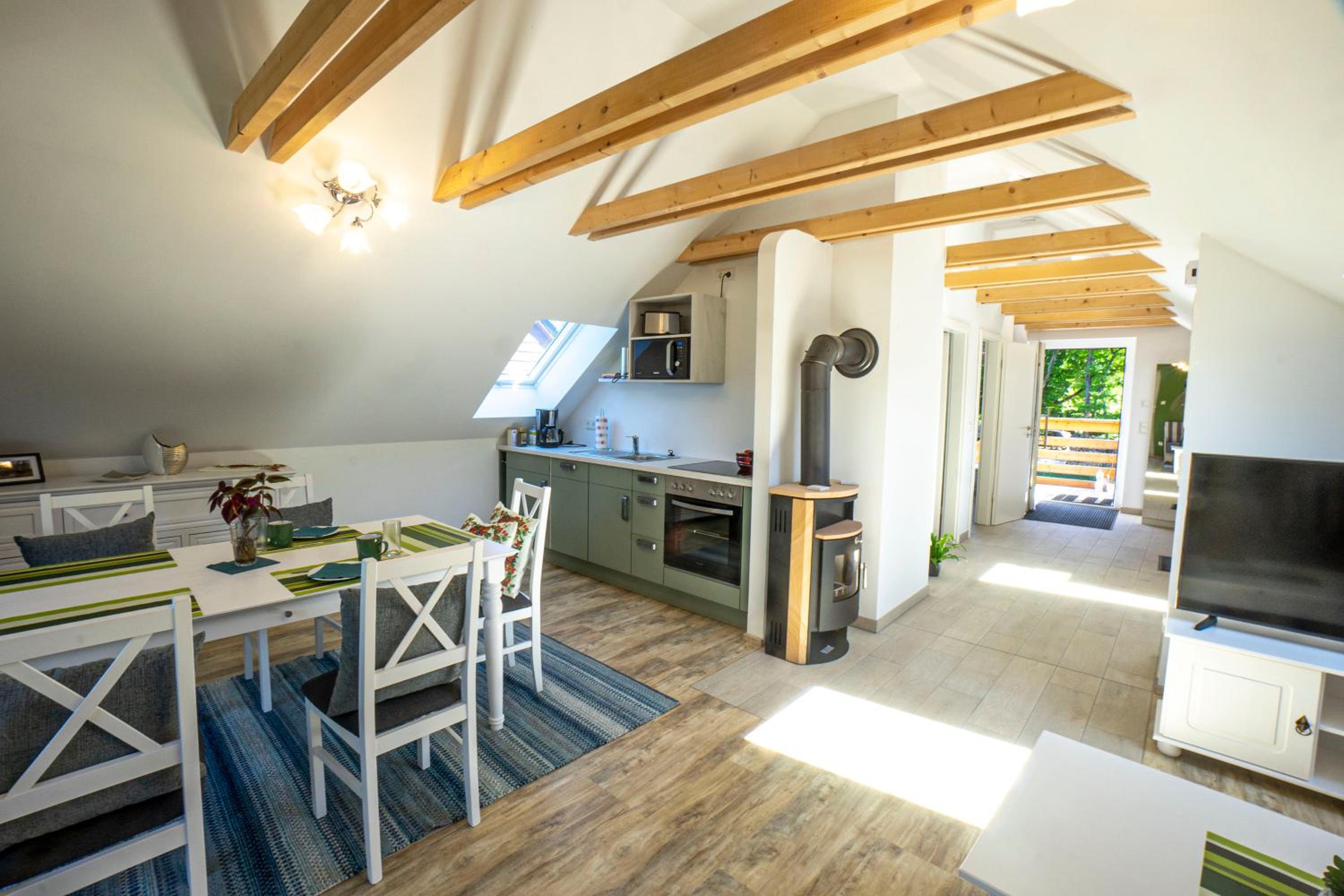 One-Bedroom Apartment - Photo 10
