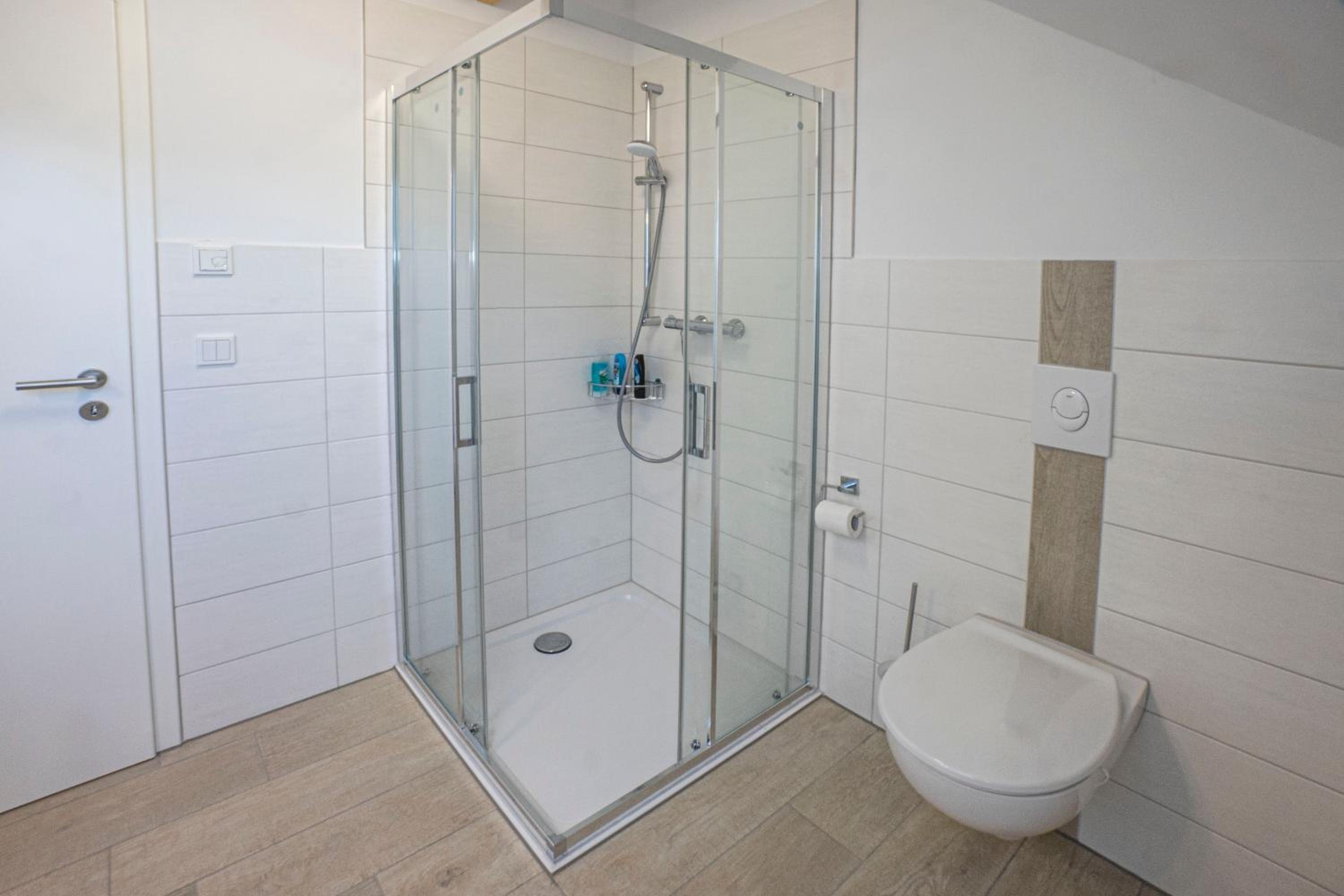 One-Bedroom Apartment - Photo 9