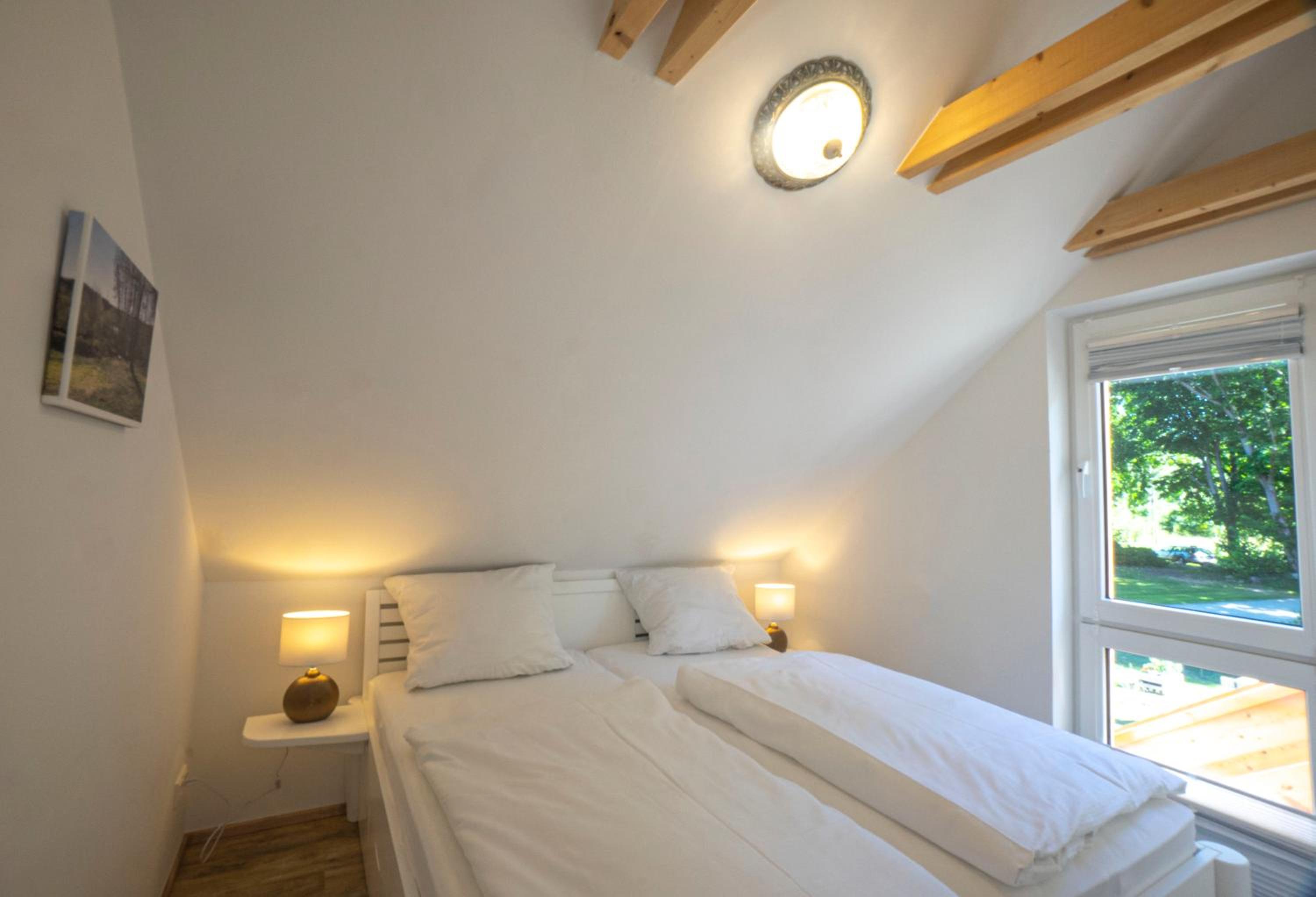 One-Bedroom Apartment - Photo 1