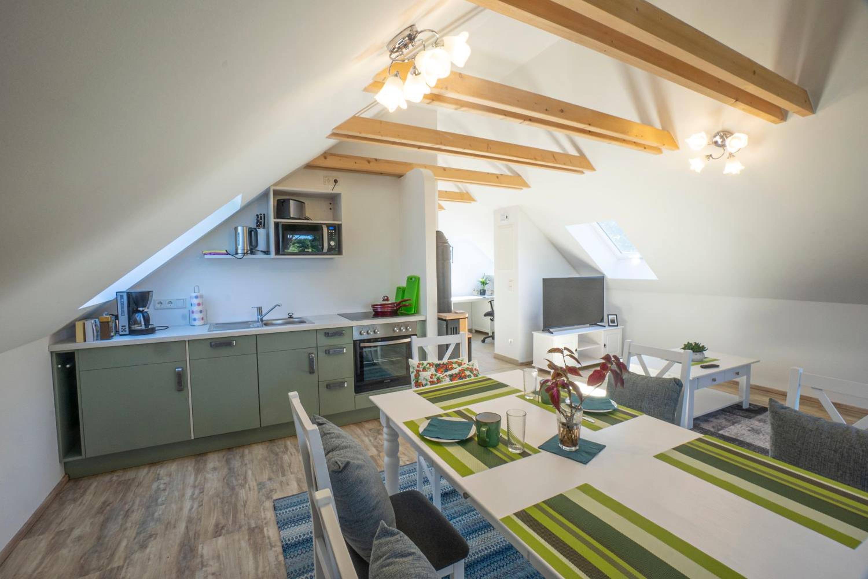 One-Bedroom Apartment - Photo 7
