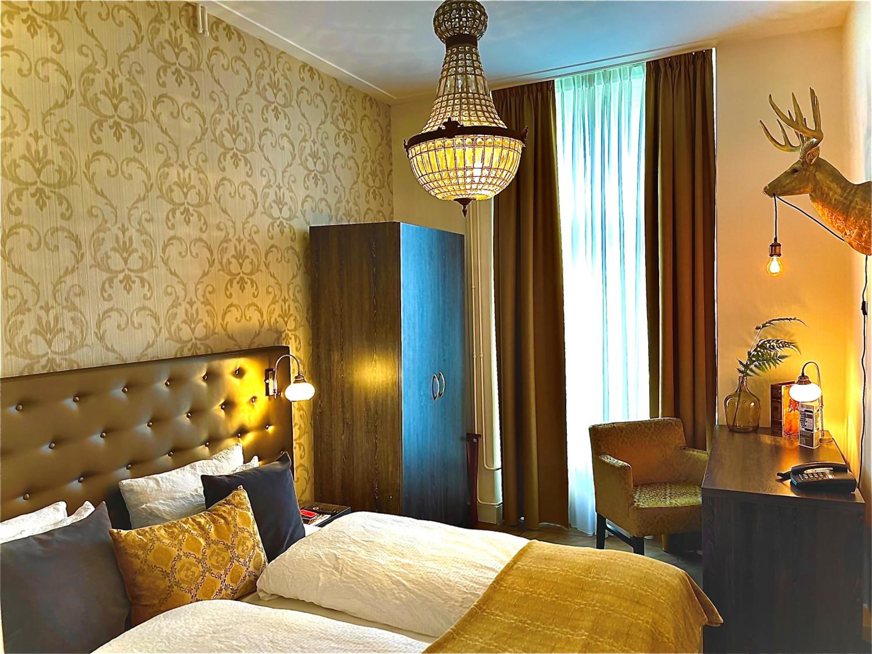 Standard Double Room - Photo 4