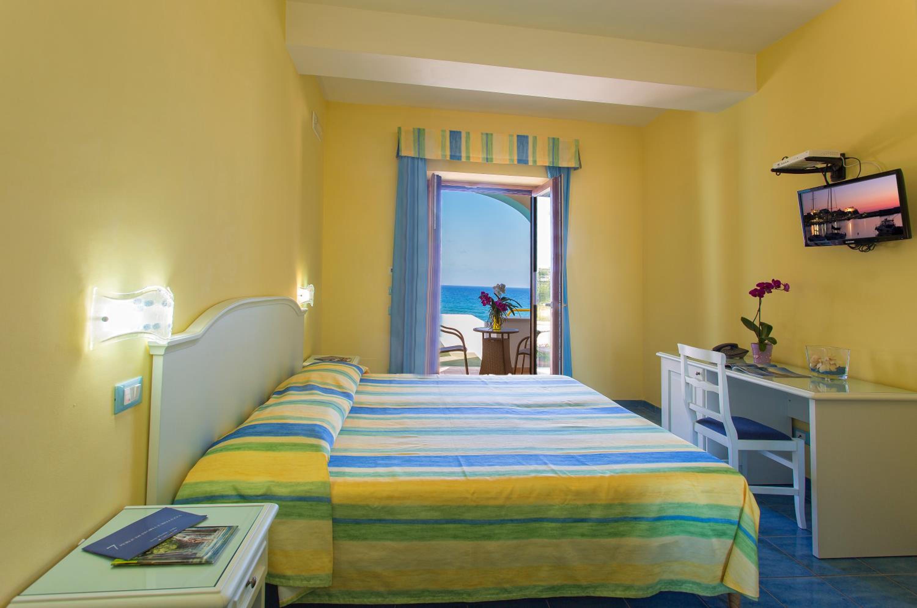 Superior Double Room with Sea View