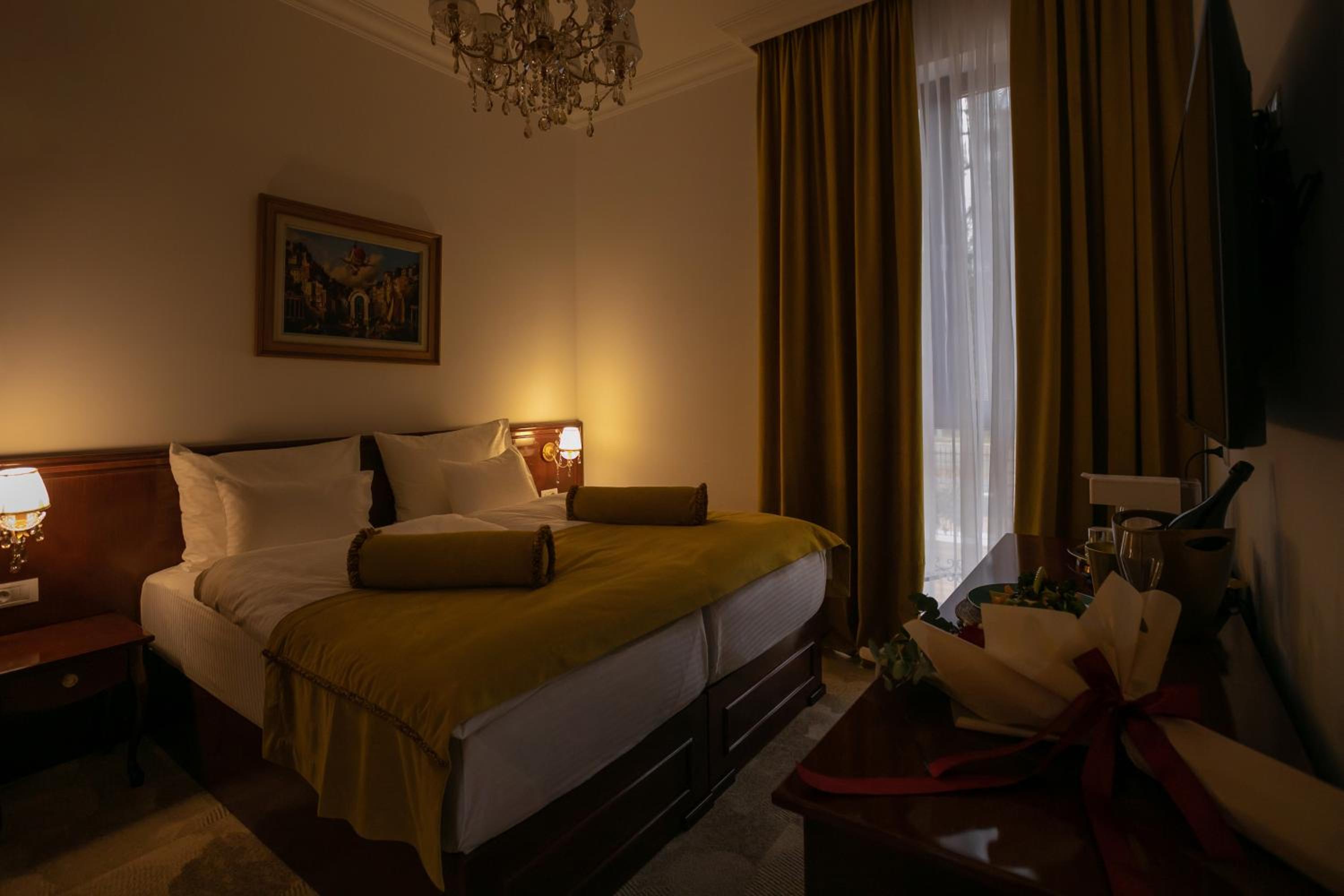 Double Room - Photo 4
