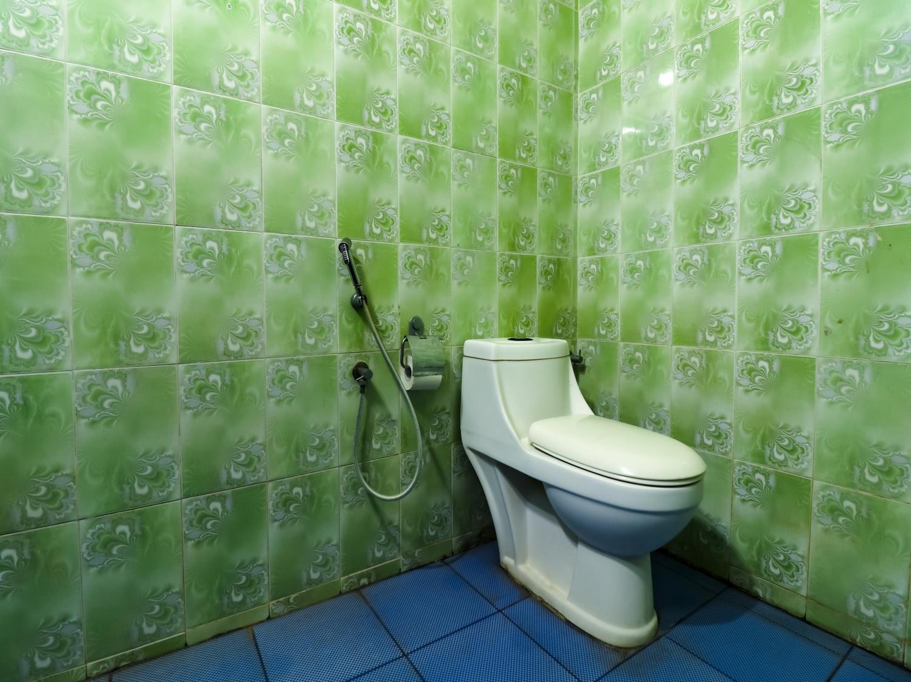 Deluxe Double Room with Balcony - Photo 11