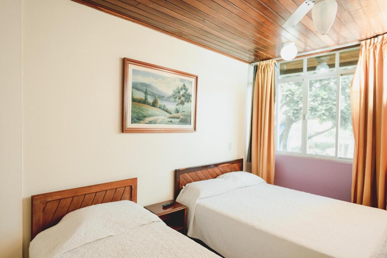 Deluxe Double or Twin Room photo 1